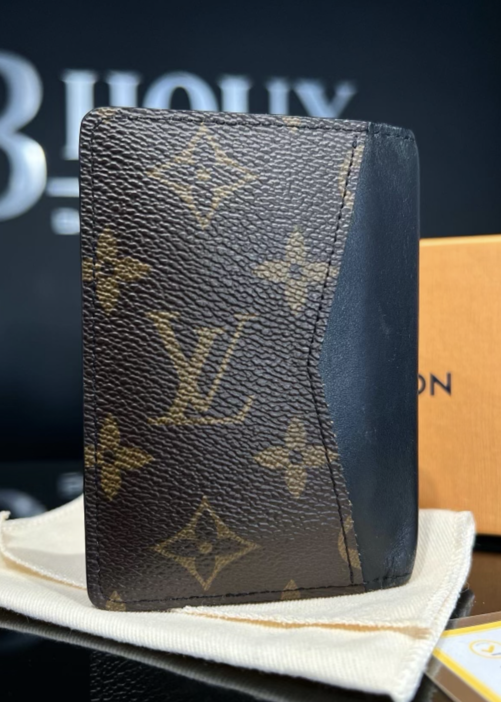 Louis Vuitton SOLD - Louis Vuitton Monogram Pocket Organizer