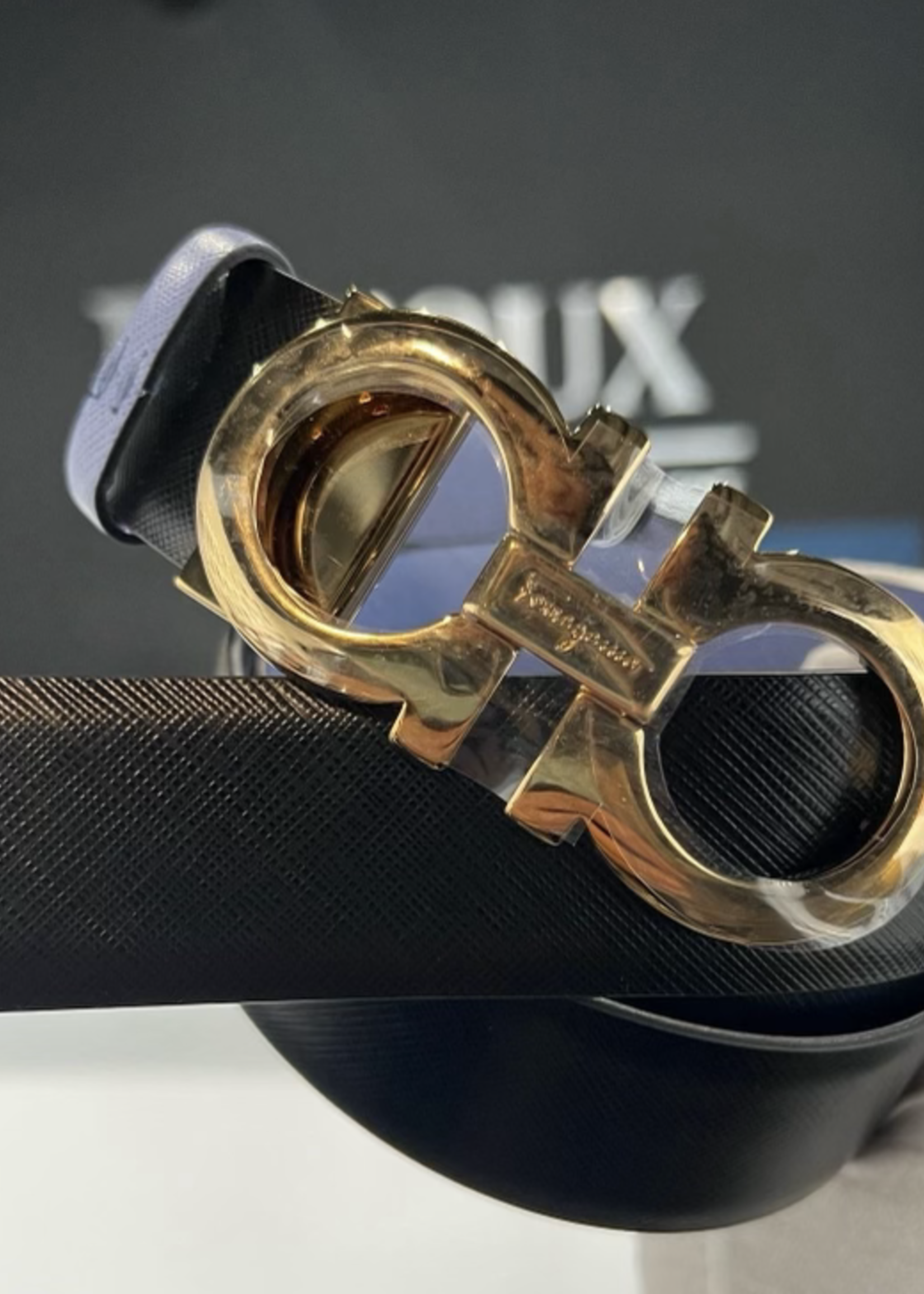 Salvatore Ferragamo Salvatore Ferragamo Reversible Blue/Black 100 Belt