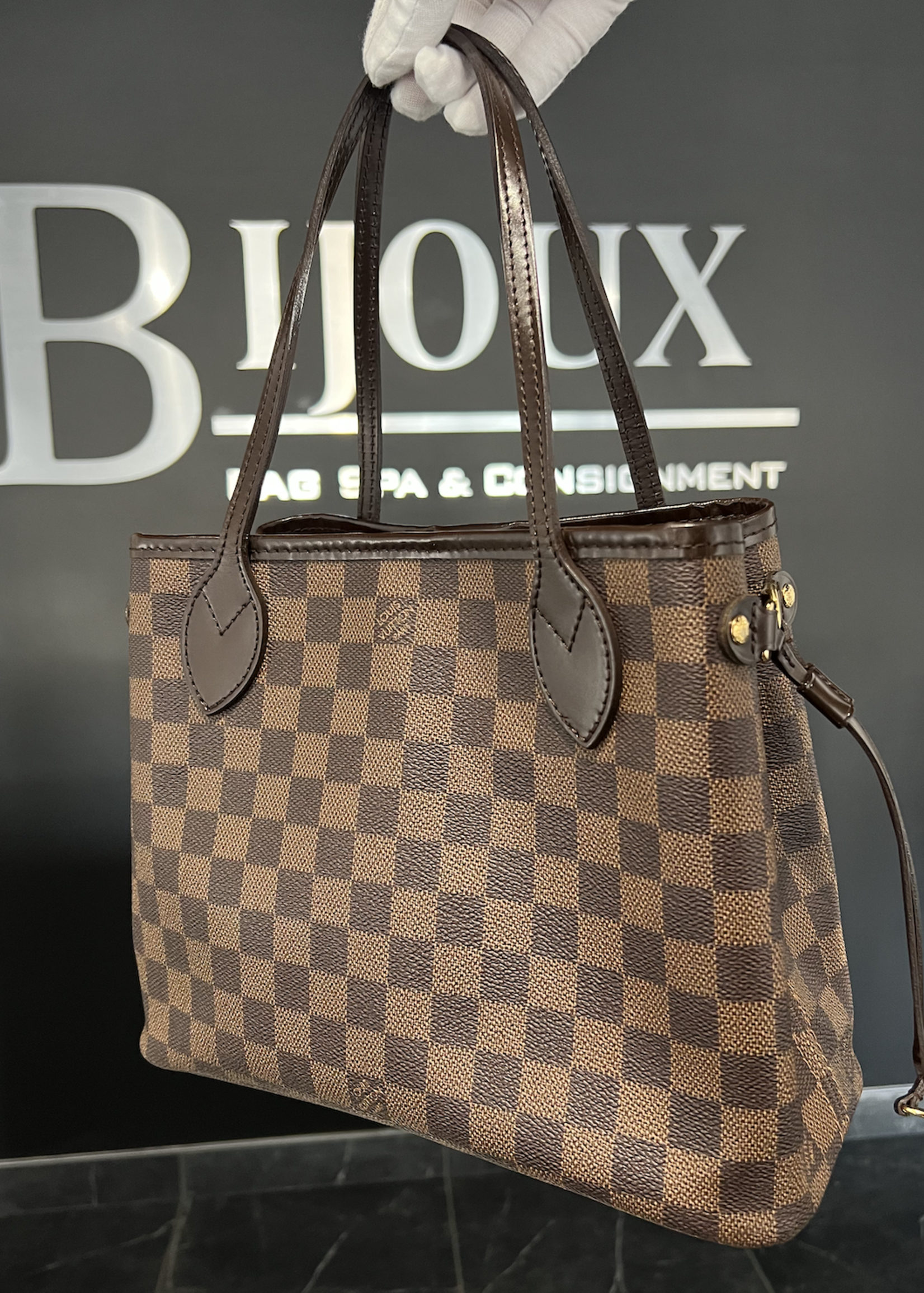 Louis Vuitton SOLD - Louis Vuitton Neverfull Damier Ebene