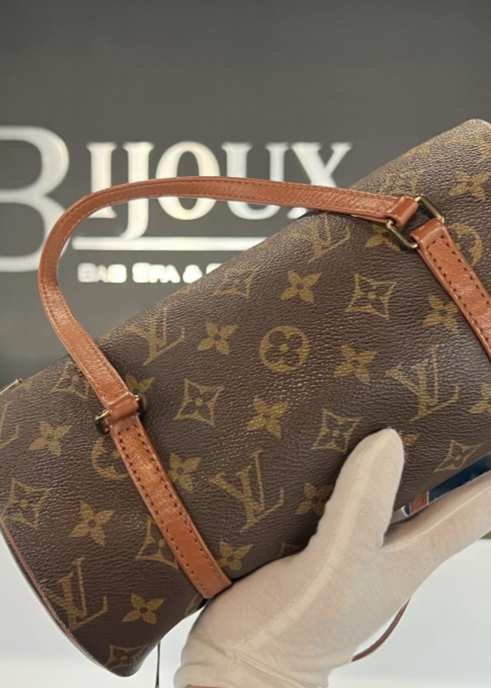 Louis Vuitton Papillon Monogram - Bijoux Bag Spa & Consignment