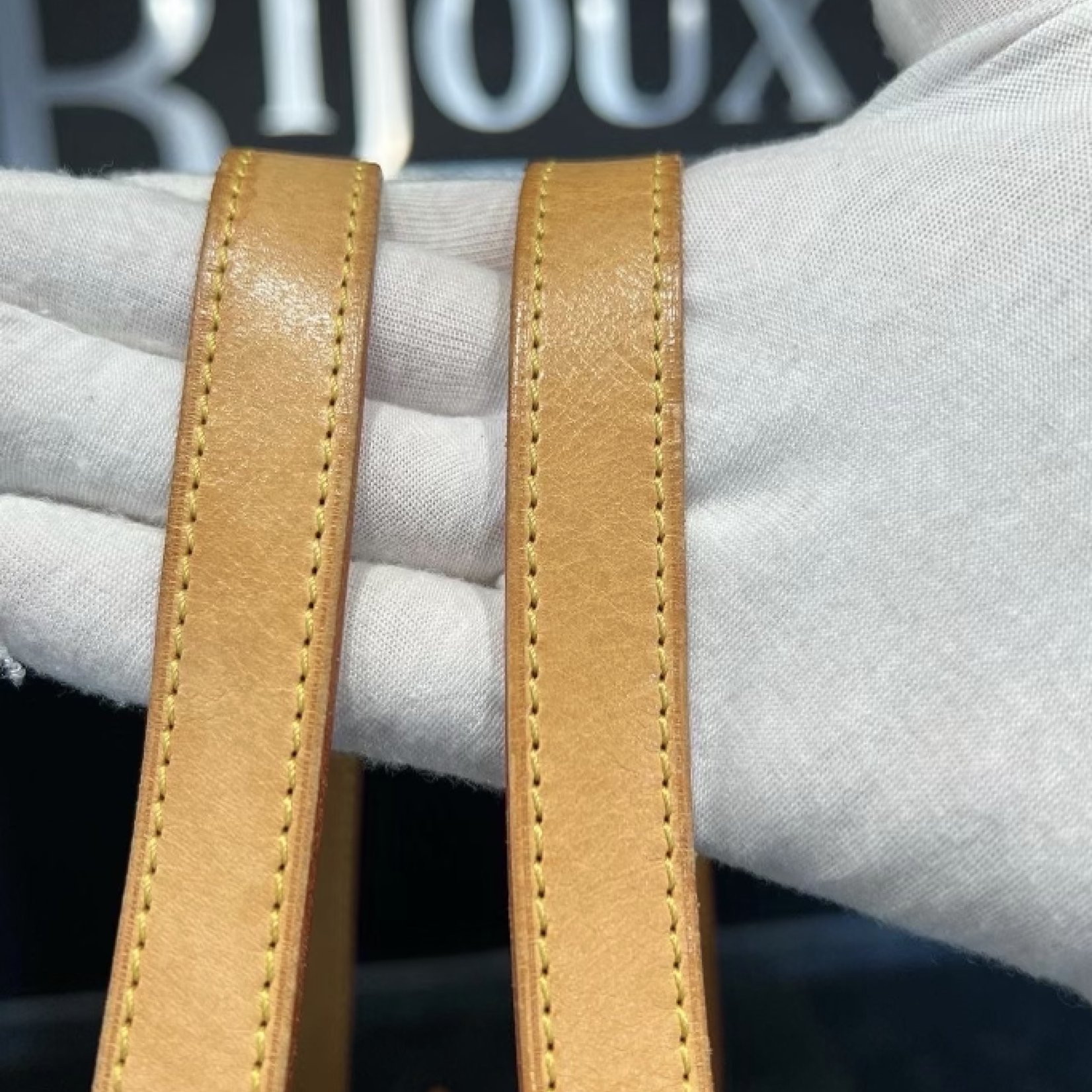 Louis Vuitton SOLD - Louis Vuitton Popincourt Haut
