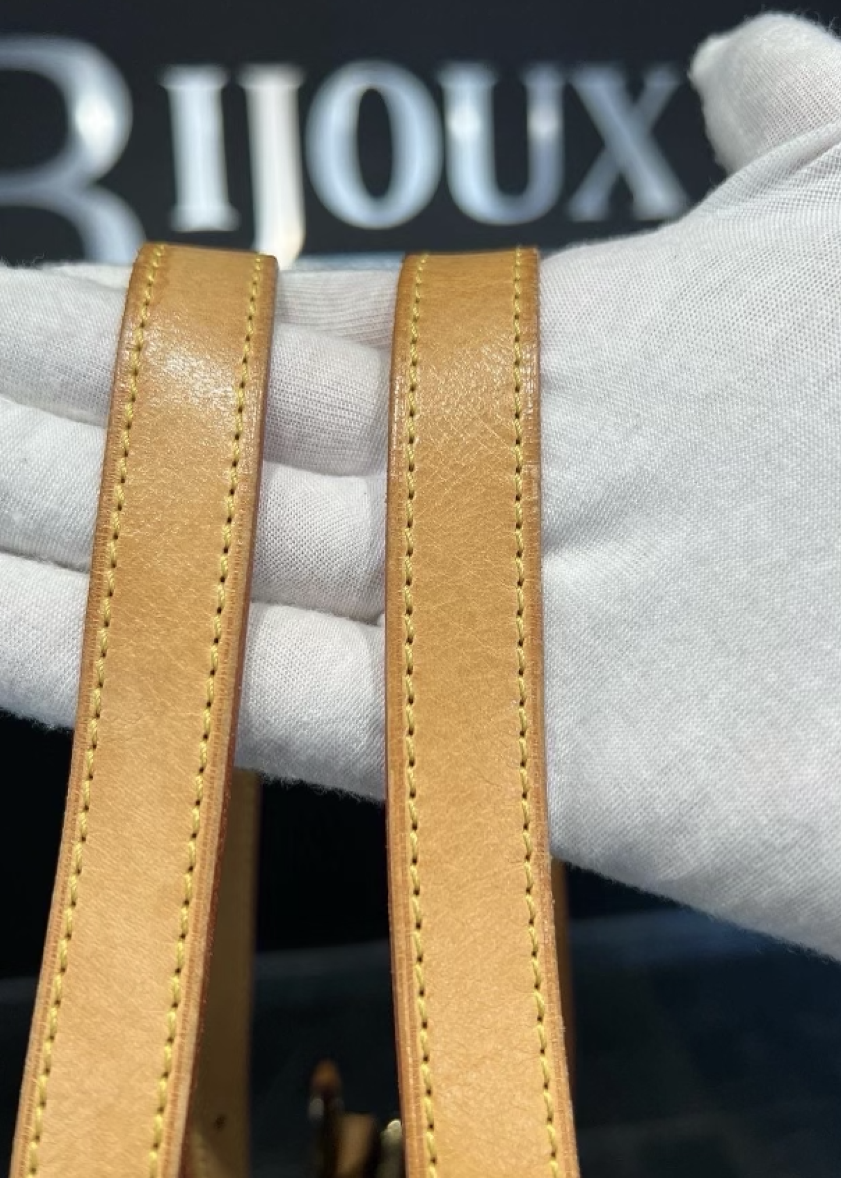 Louis Vuitton SOLD - Louis Vuitton Popincourt Haut