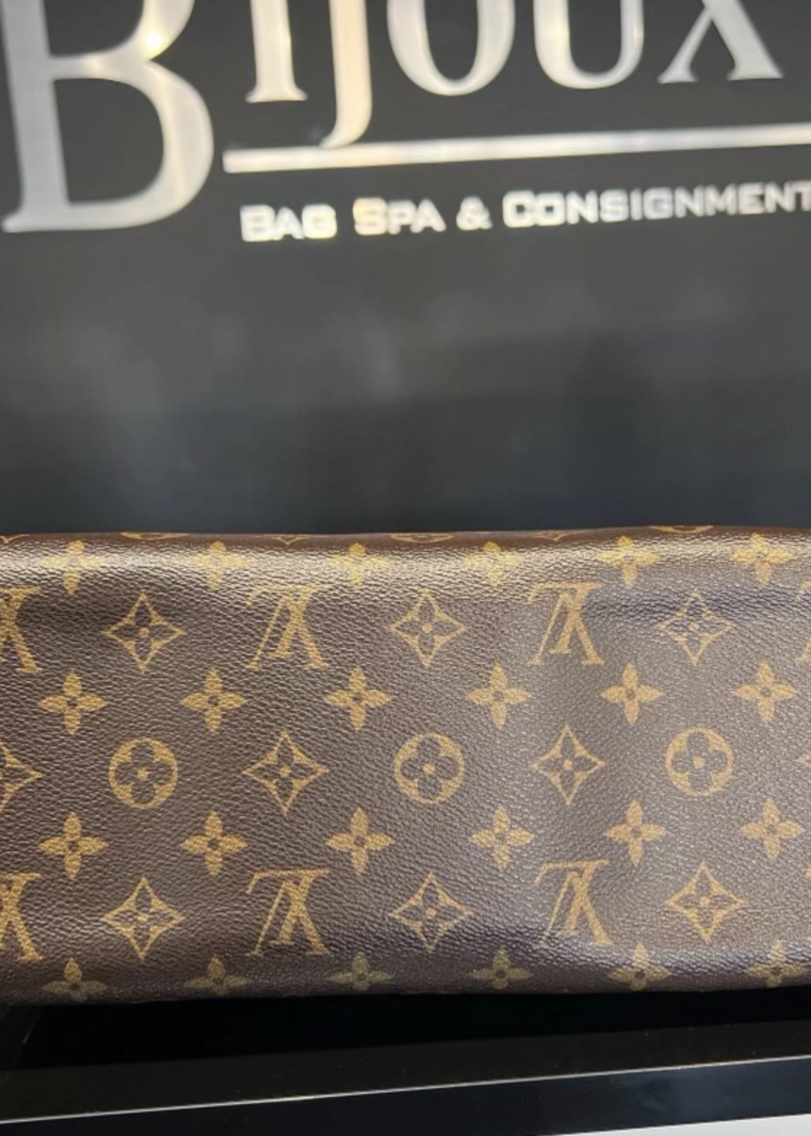 Louis Vuitton SOLD - Louis Vuitton Popincourt Haut