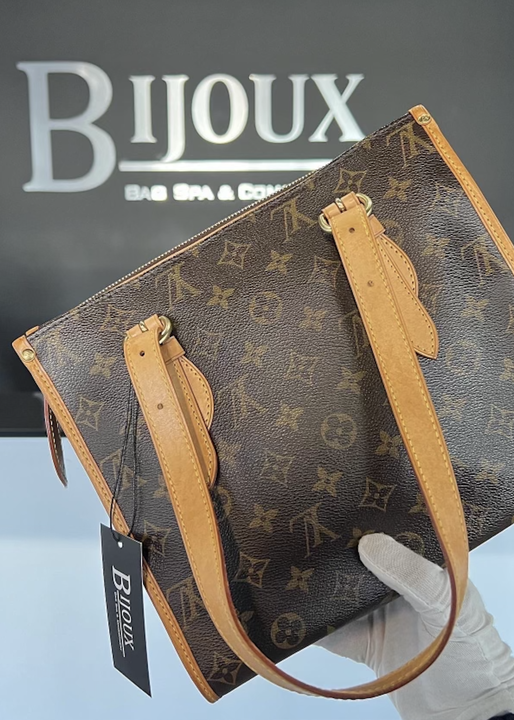 Louis Vuitton SOLD - Louis Vuitton Popincourt Haut