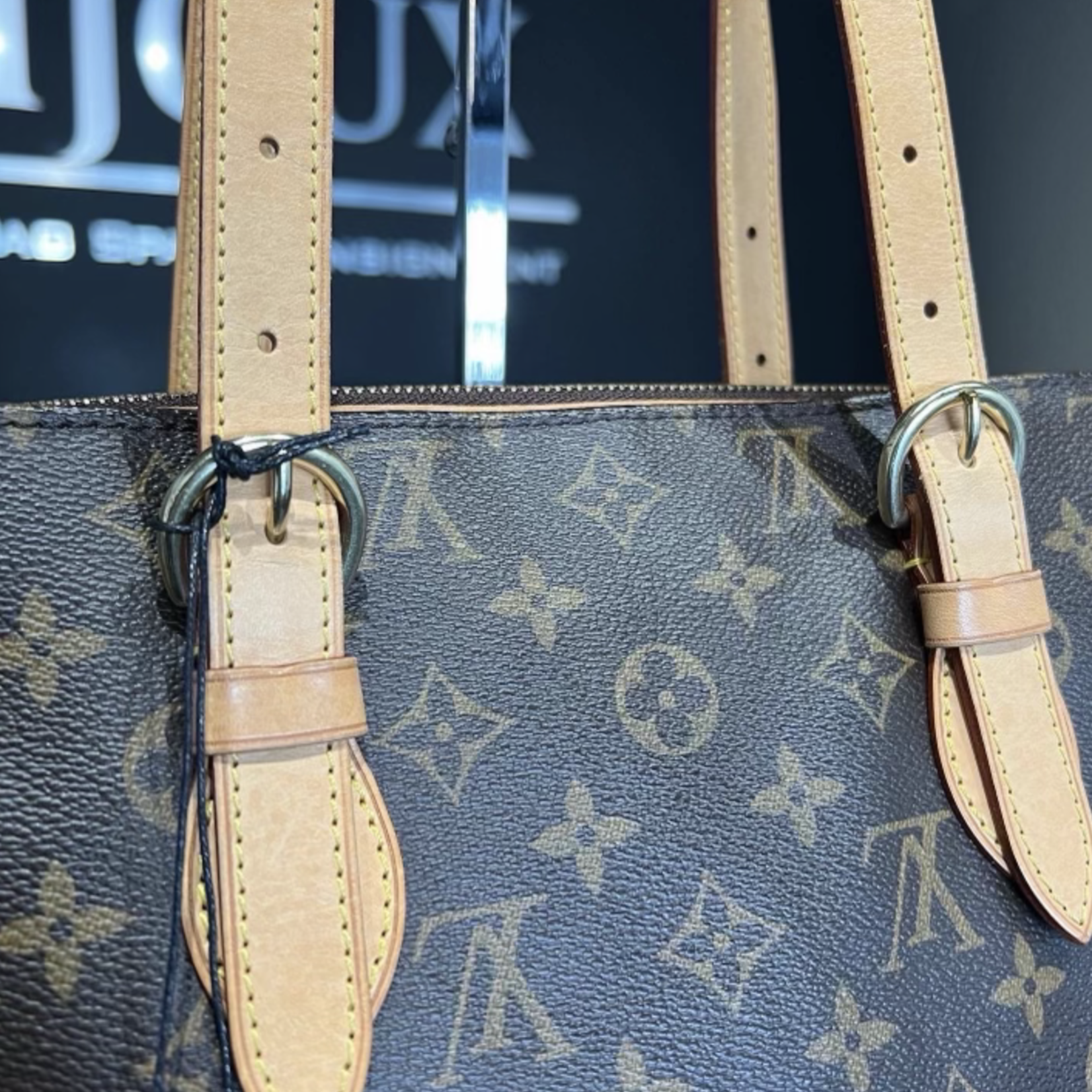 Louis Vuitton SOLD - Louis Vuitton Popincourt Haut
