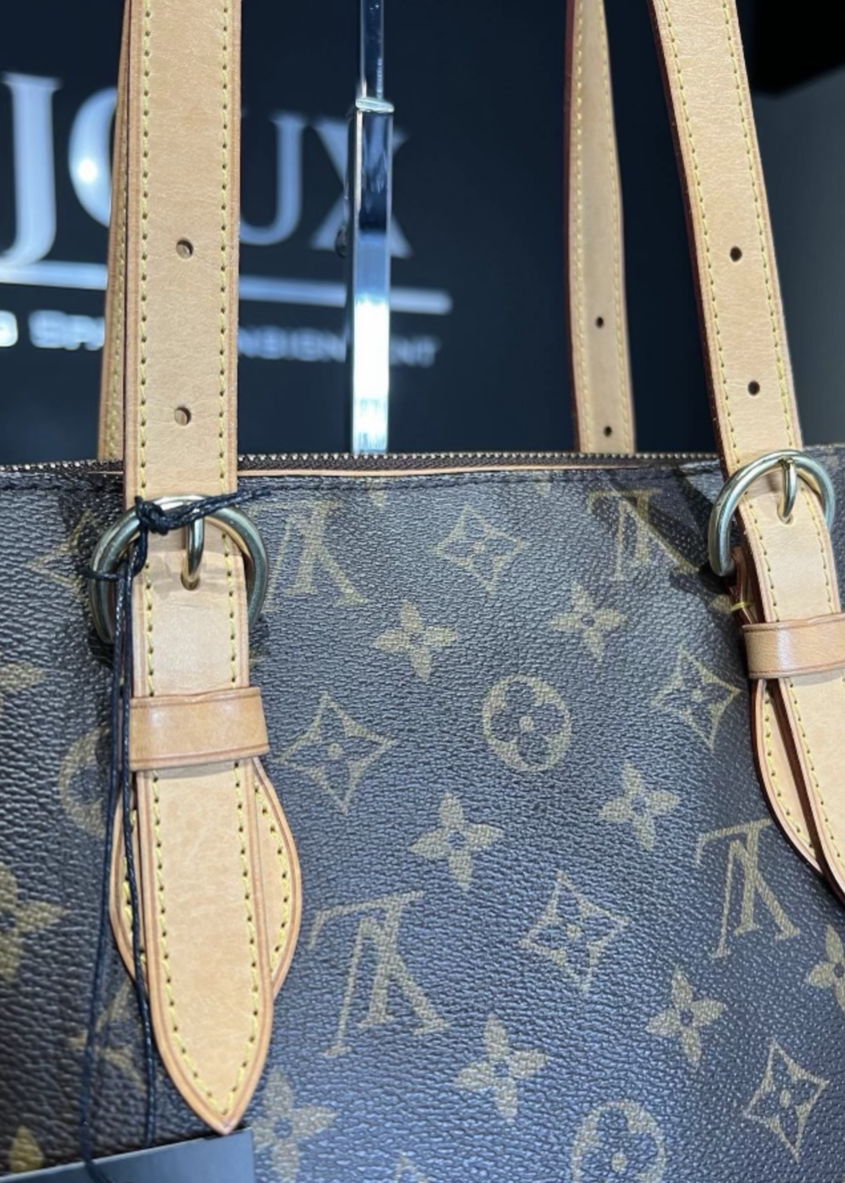 Louis Vuitton SOLD - Louis Vuitton Popincourt Haut