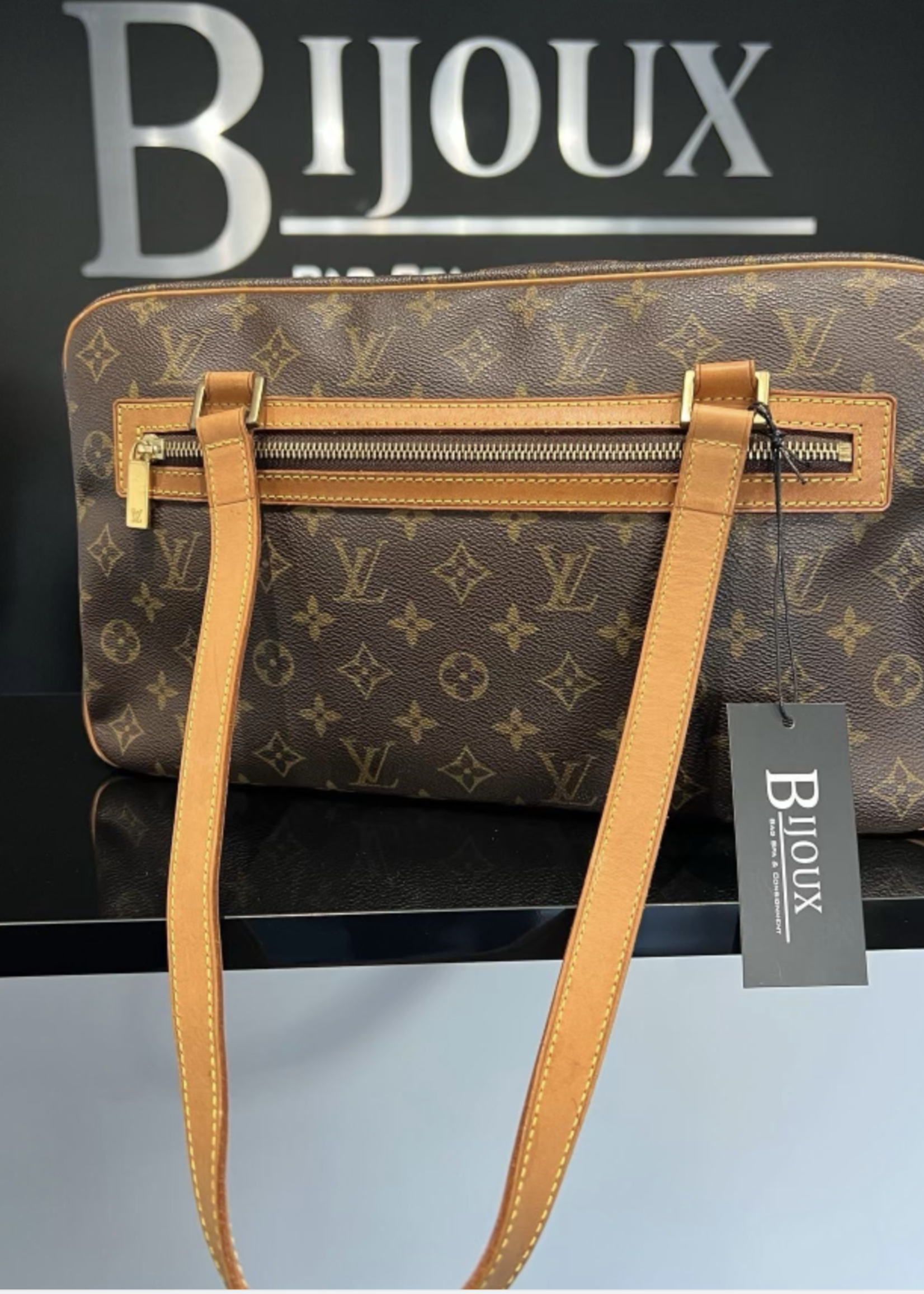 Louis Vuitton SOLD - Louis Vuitton Cite GM