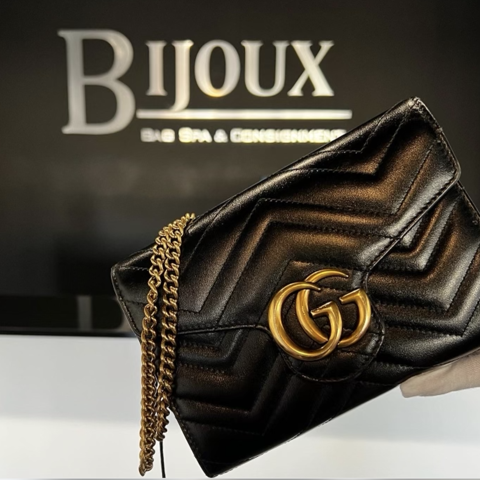 Gucci SOLD - Gucci Marmont Wallet on Chain