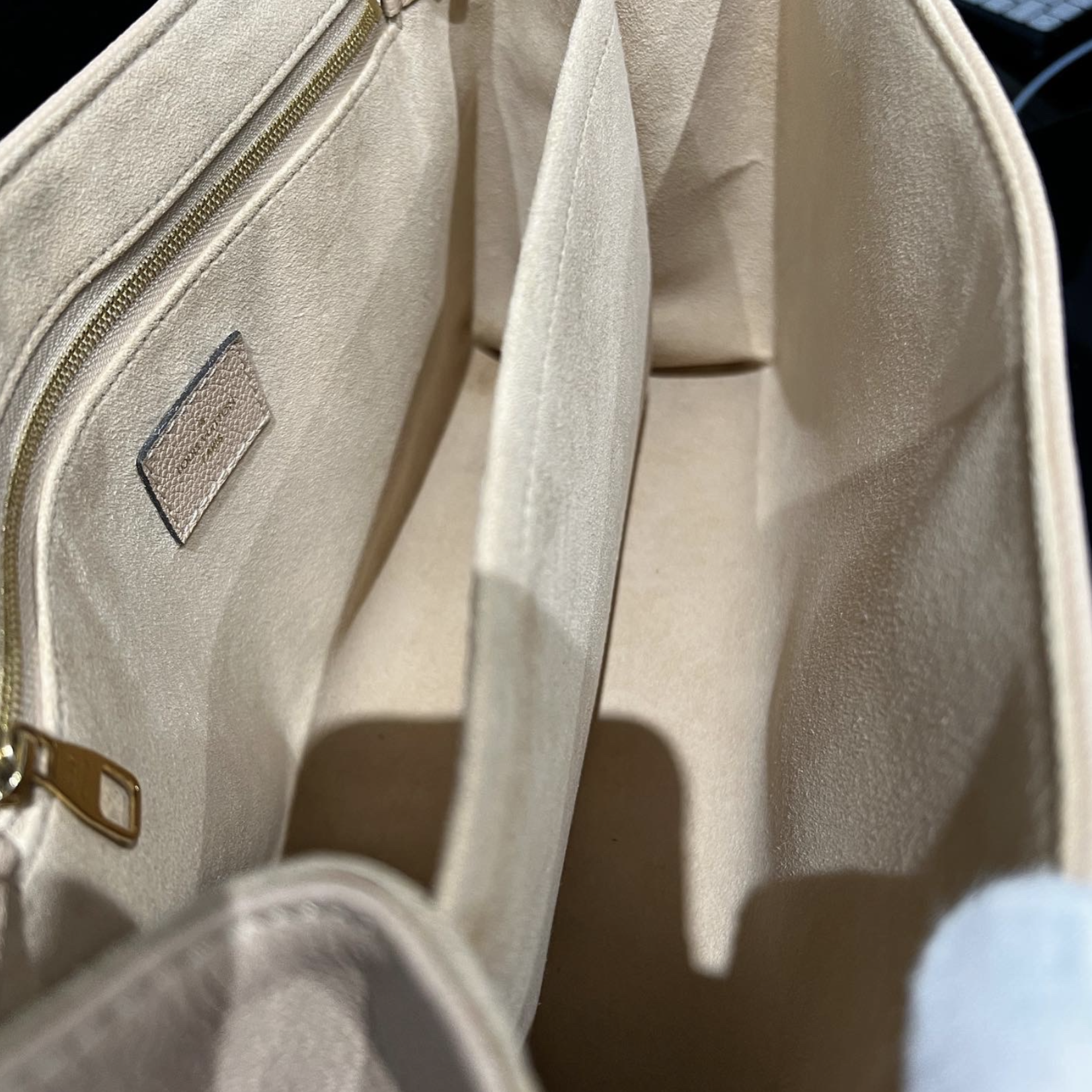 Louis Vuitton SOLD - Louis Vuitton St.Germain (Dune)