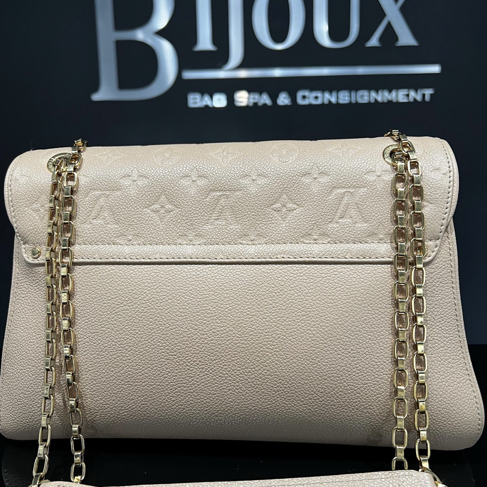 Louis Vuitton SOLD - Louis Vuitton St.Germain (Dune)
