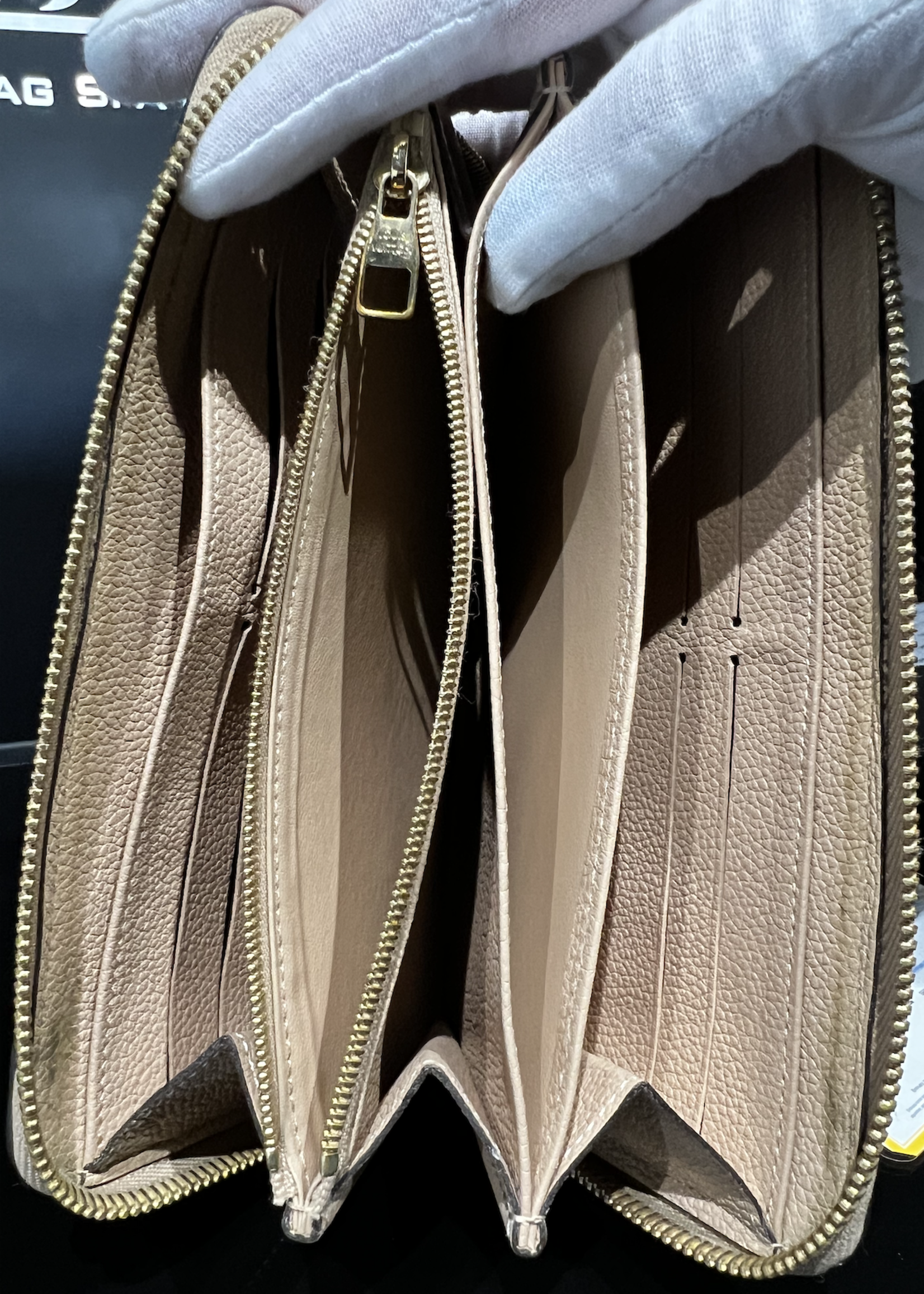 Louis Vuitton SOLD - Louis Vuitton Zippy Wallet  (Dune)