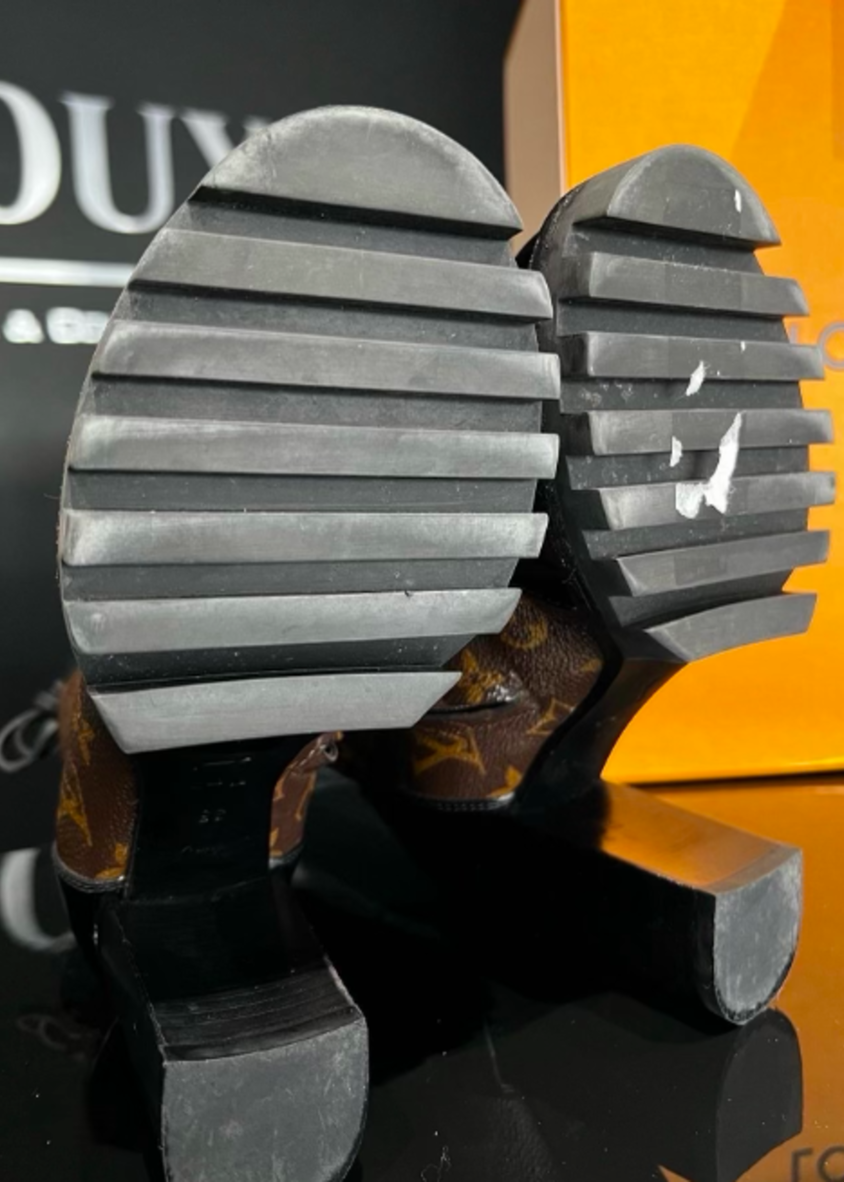 Louis Vuitton SOLD - Louis Vuitton Star Trail Ankle Boots - 35