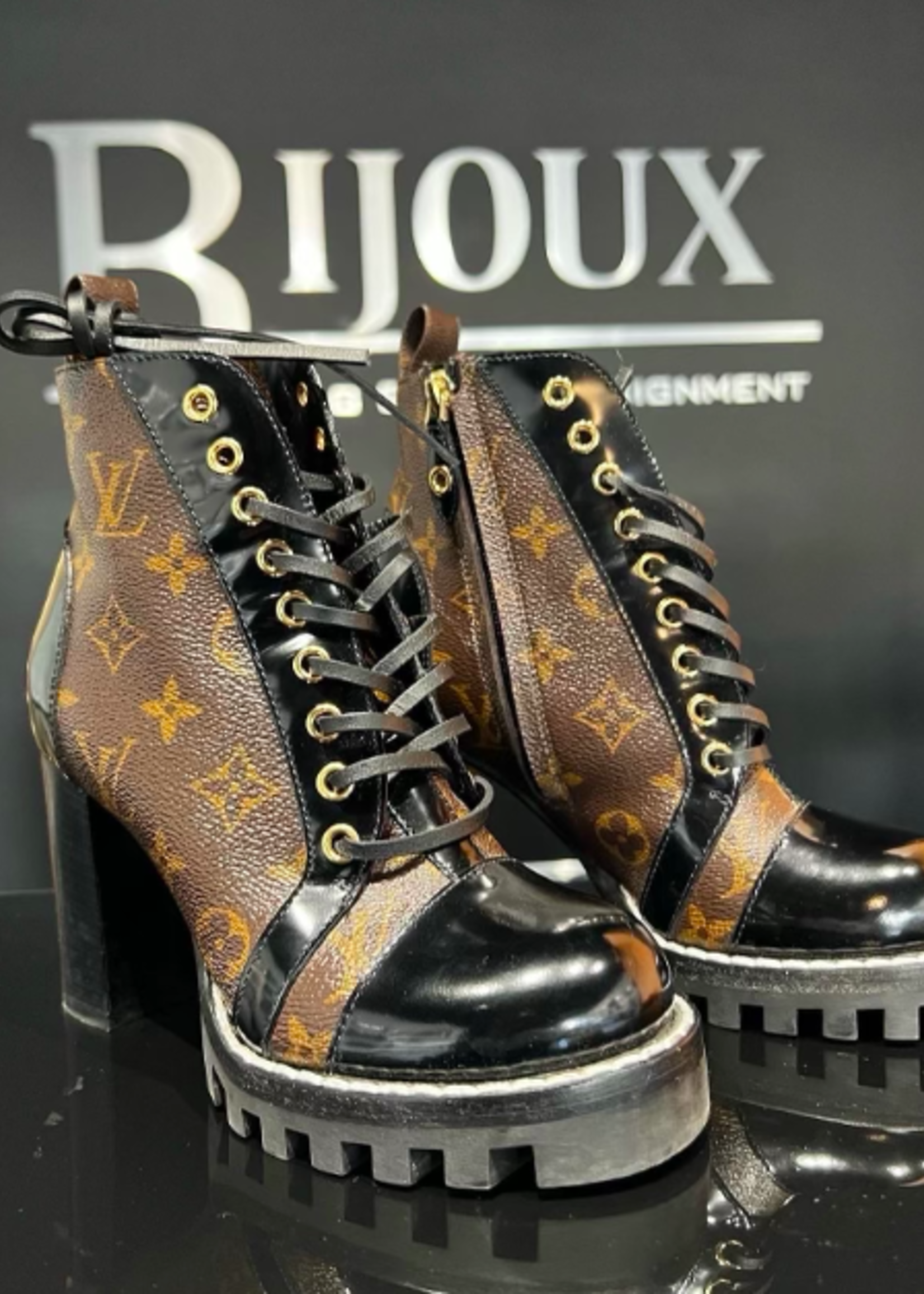 Louis Vuitton SOLD - Louis Vuitton Star Trail Ankle Boots - 35