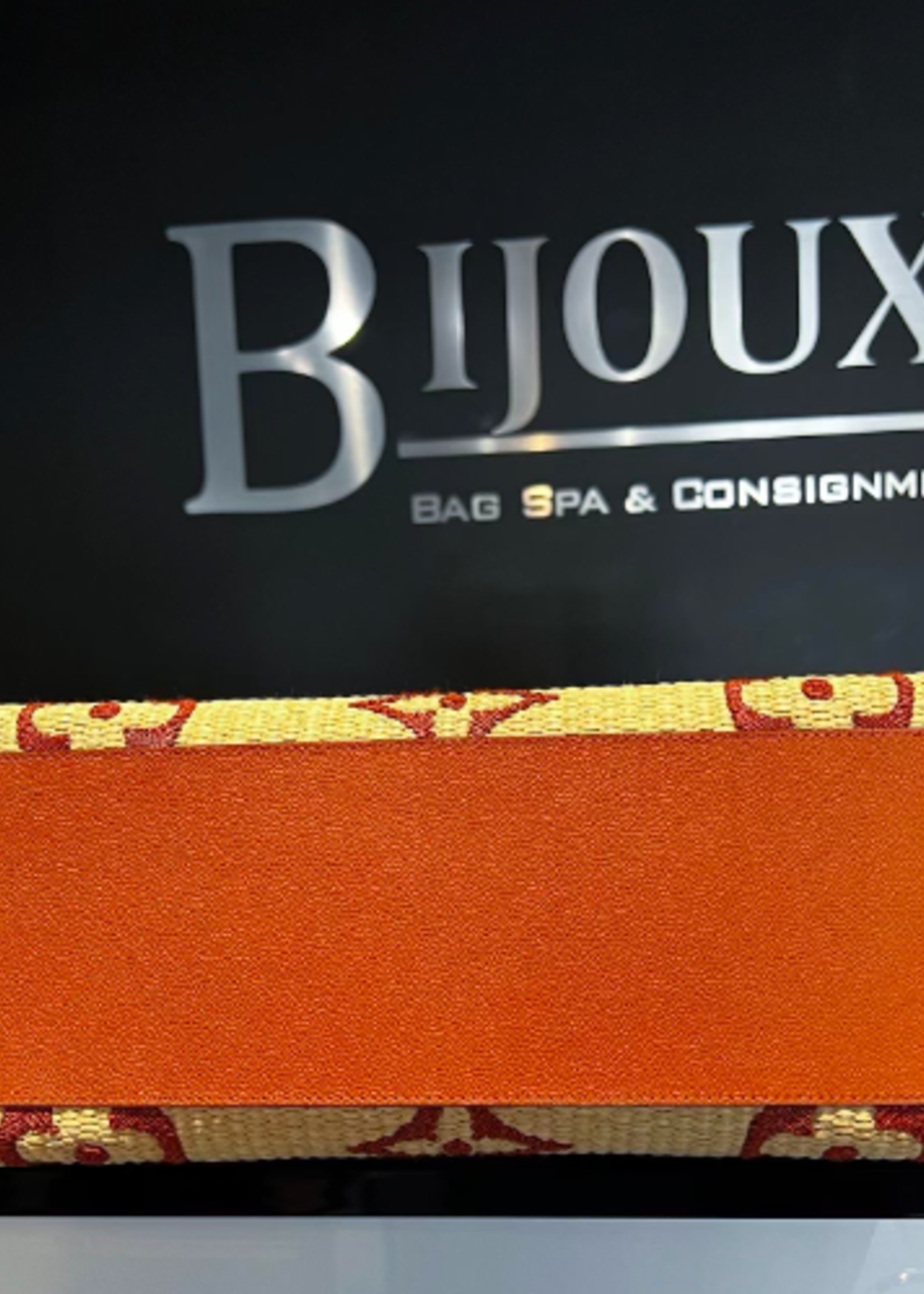 Louis Vuitton SOLD - Louis Vuitton On the Go Raffia Tote