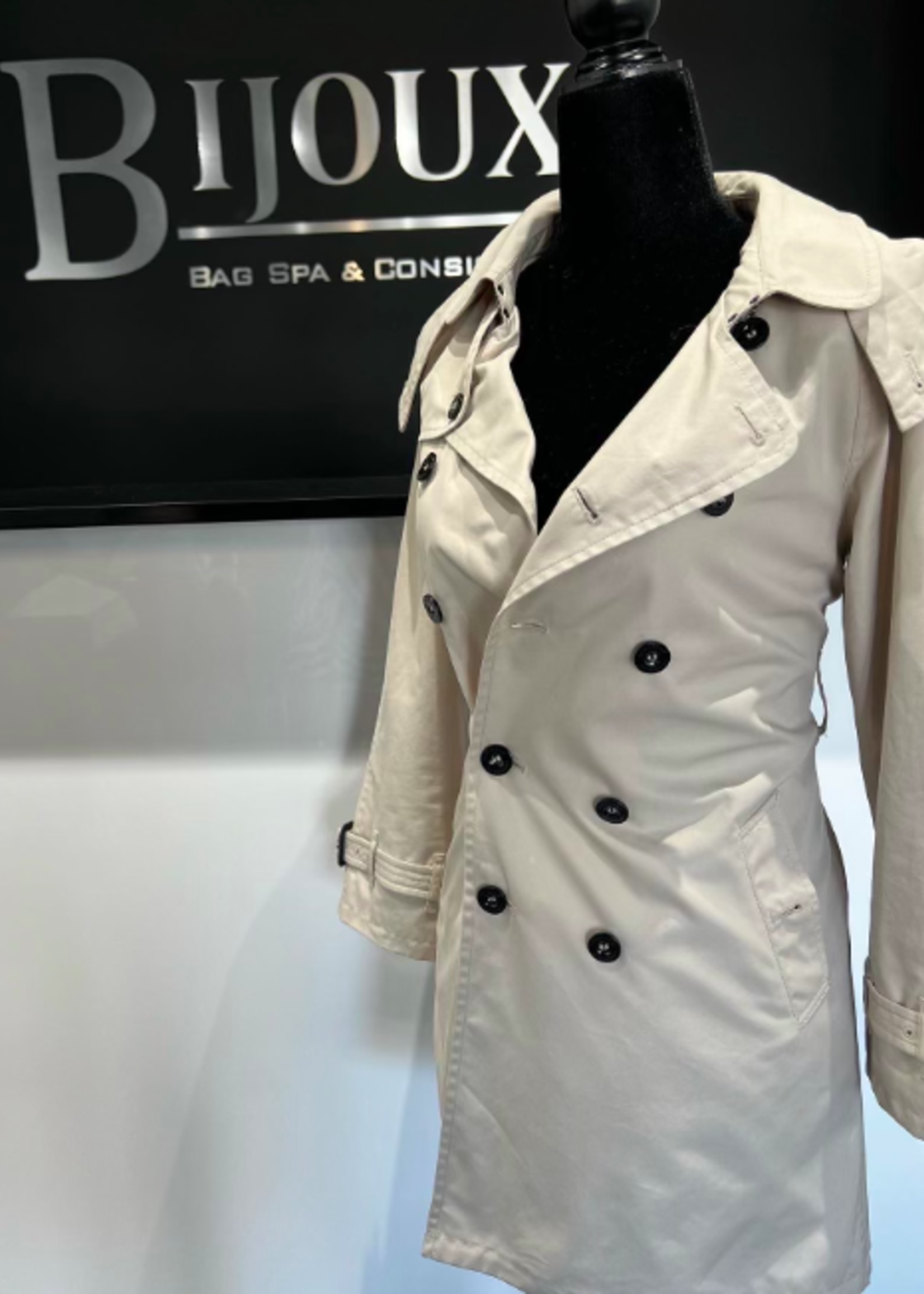Burberry Burberry Trench Coat- 10yrs