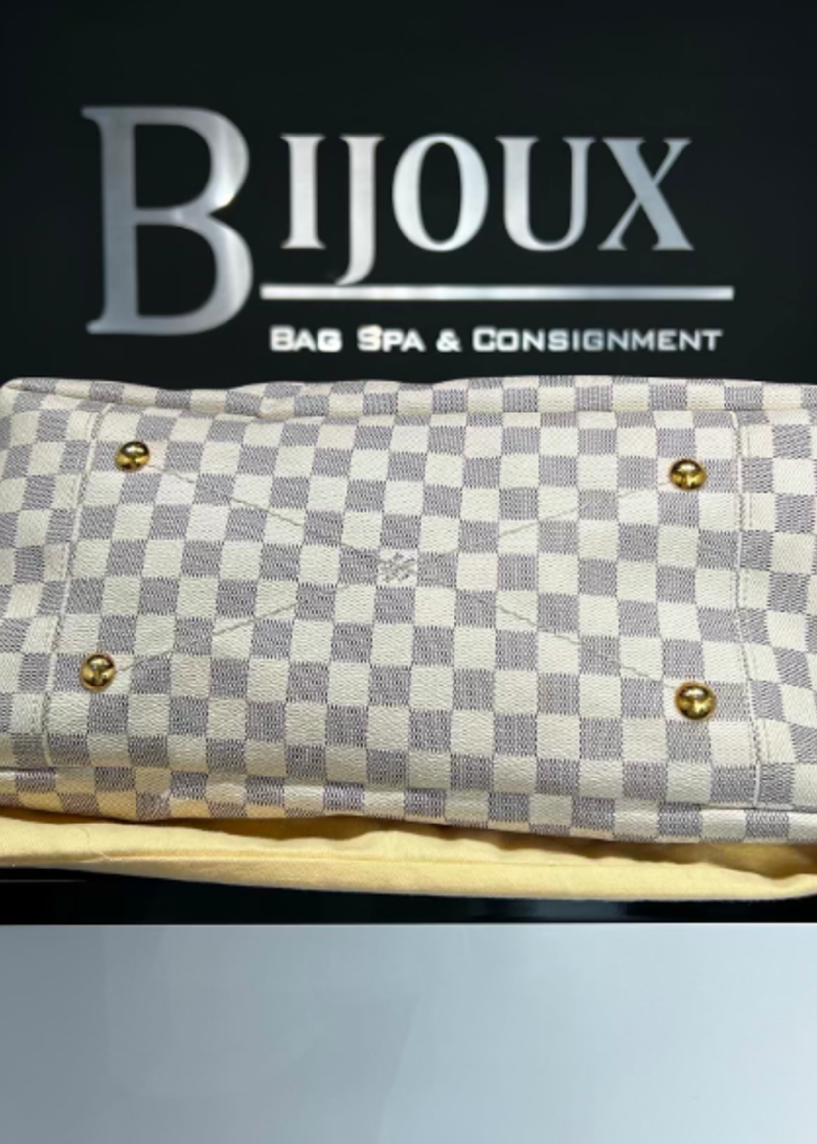 Louis Vuitton SOLD - Louis Vuitton Artsy MM- Damier Azur