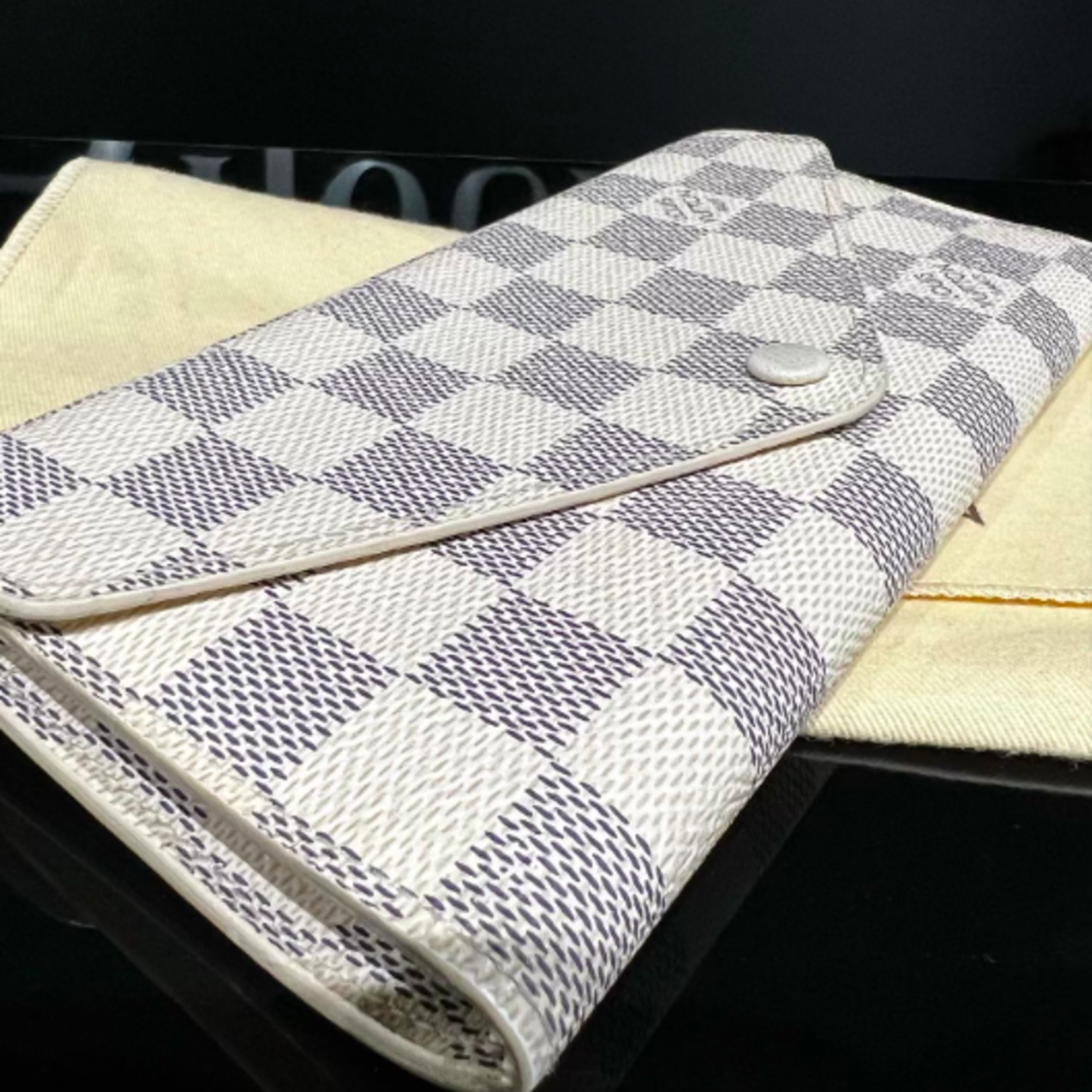 Louis Vuitton Louis Vuitton Josephine Wallet Damier Azur