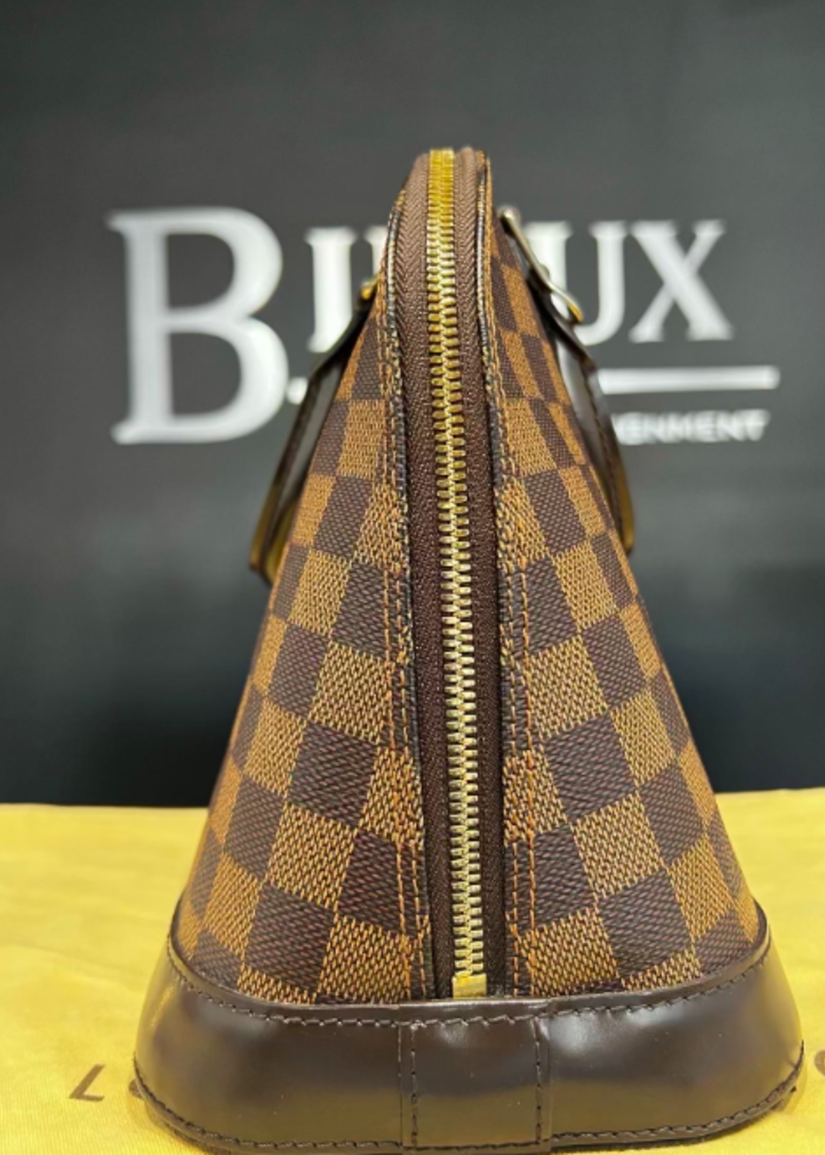 Louis Vuitton SOLD - Louis Vuitton Alma PM Damier Ebene