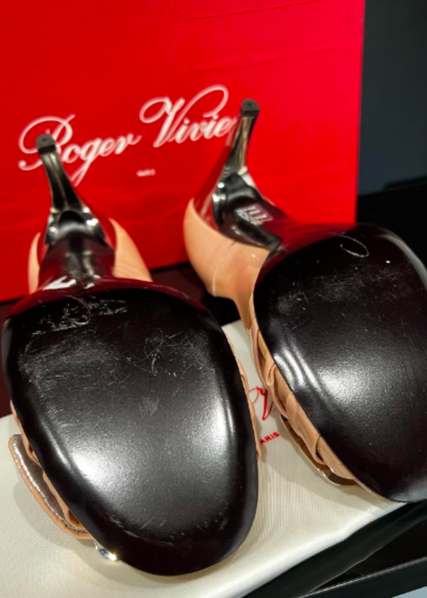 Roger Vivier Roger Vivier Patent Open Toe Pumps- 36.5