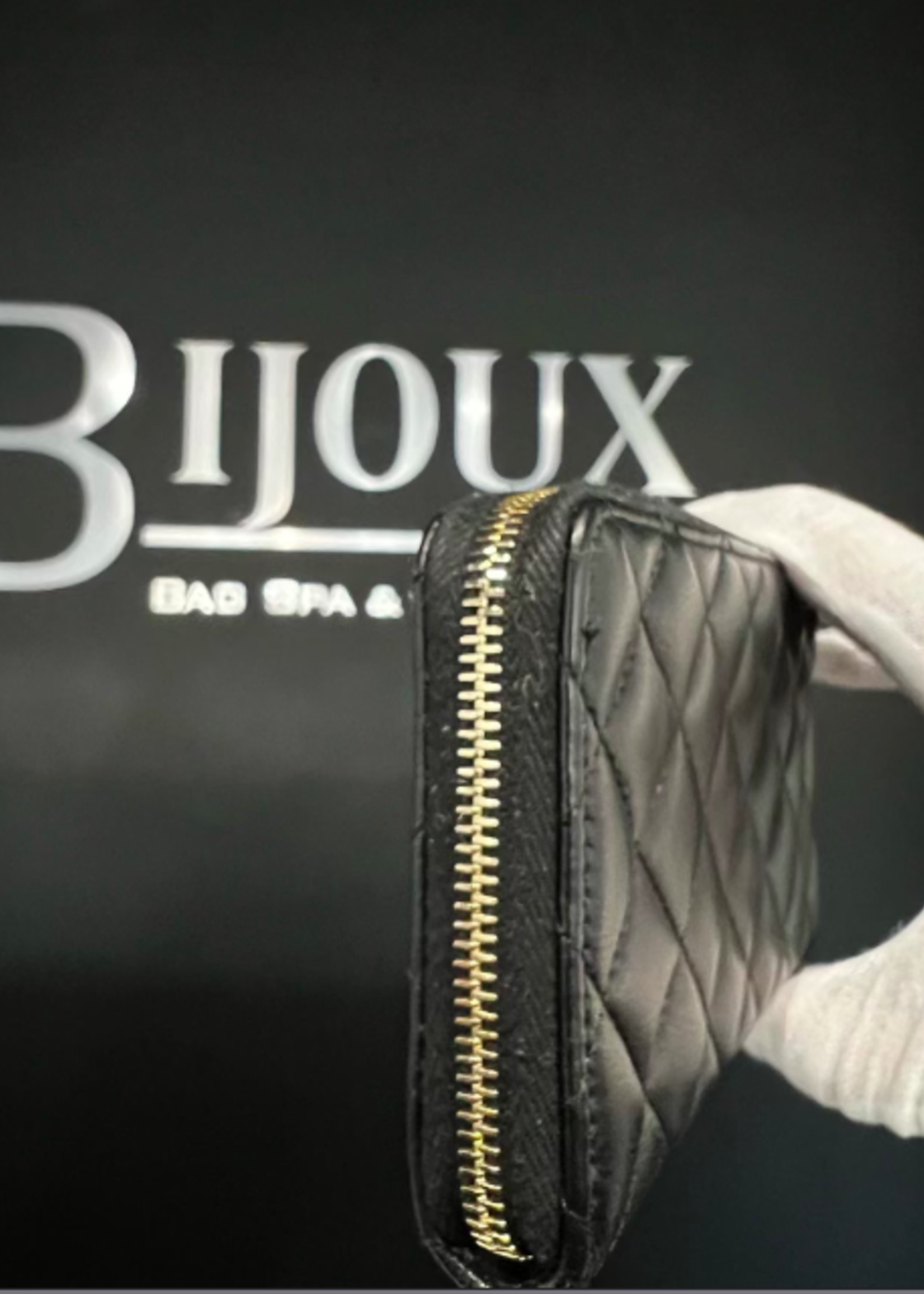 Chanel SOLD - Chanel Diamond Quilted Mini Wallet