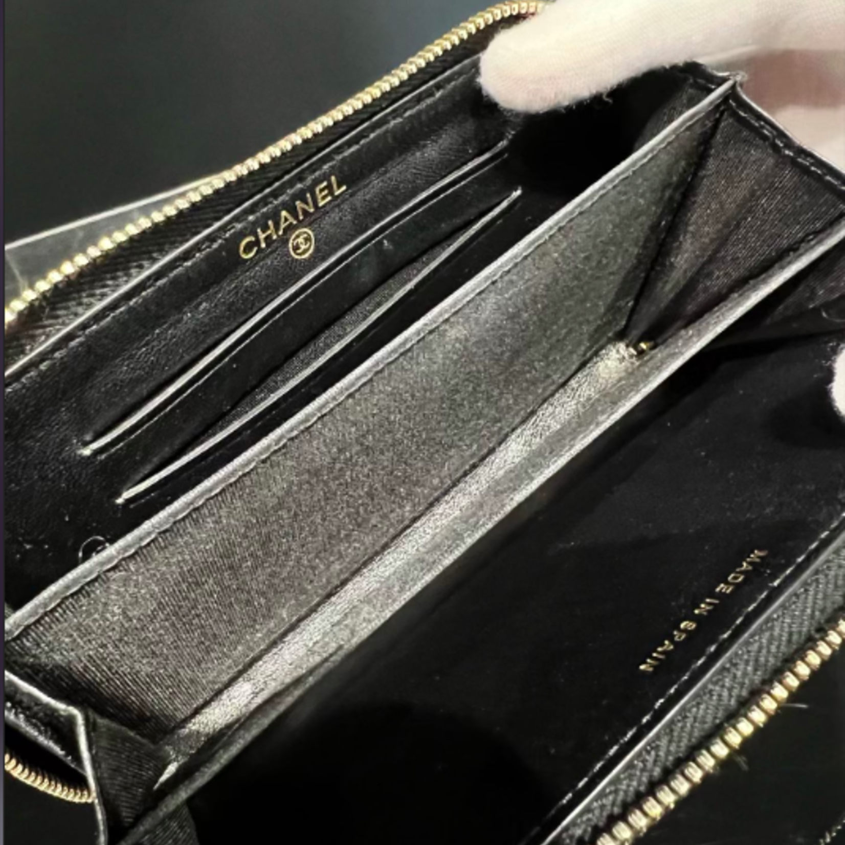 Chanel SOLD - Chanel Diamond Quilted Mini Wallet
