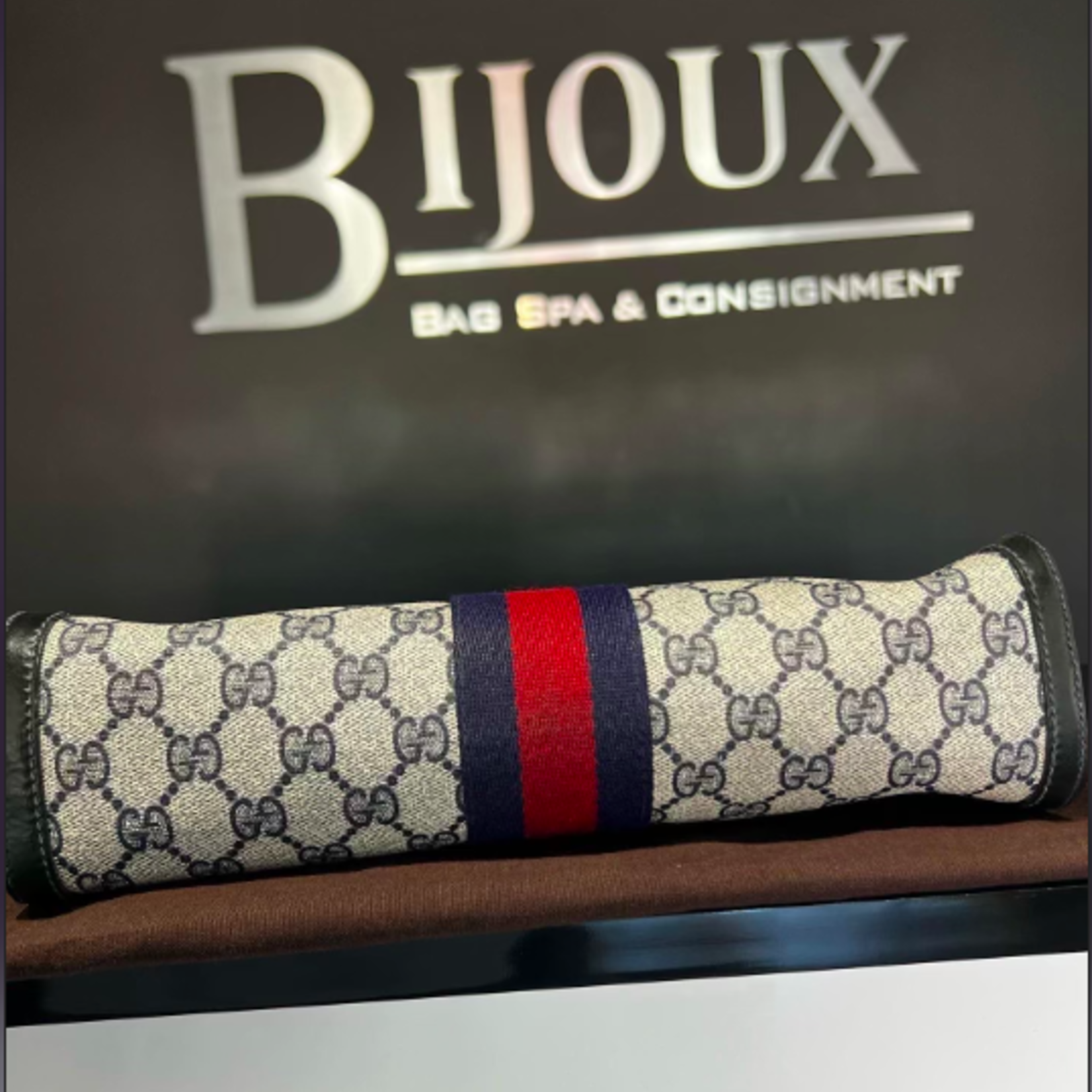 Gucci Vintage Ophidia Clutch Bijoux Bag Spa Consignment