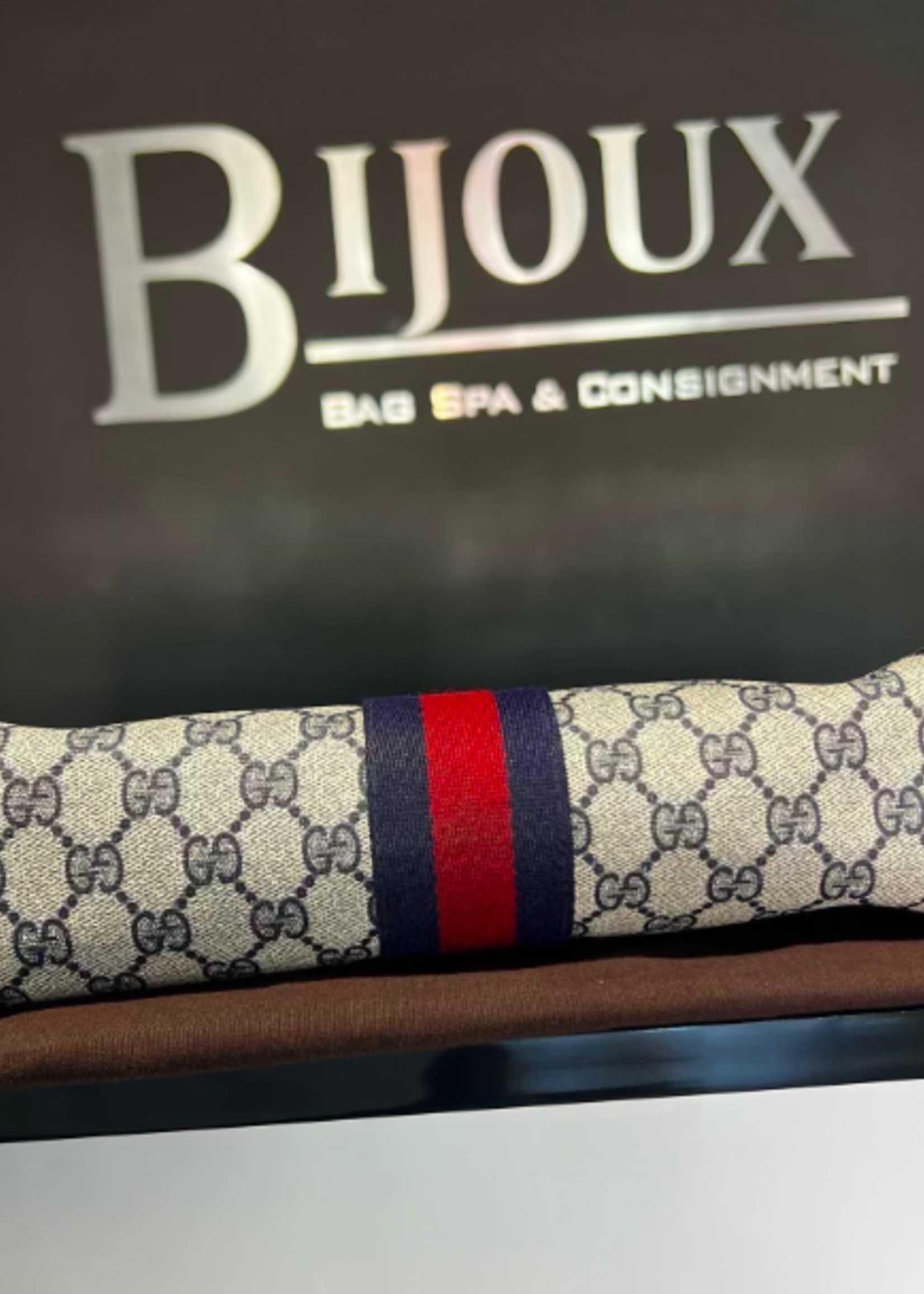 Gucci Gucci Vintage Ophidia Clutch