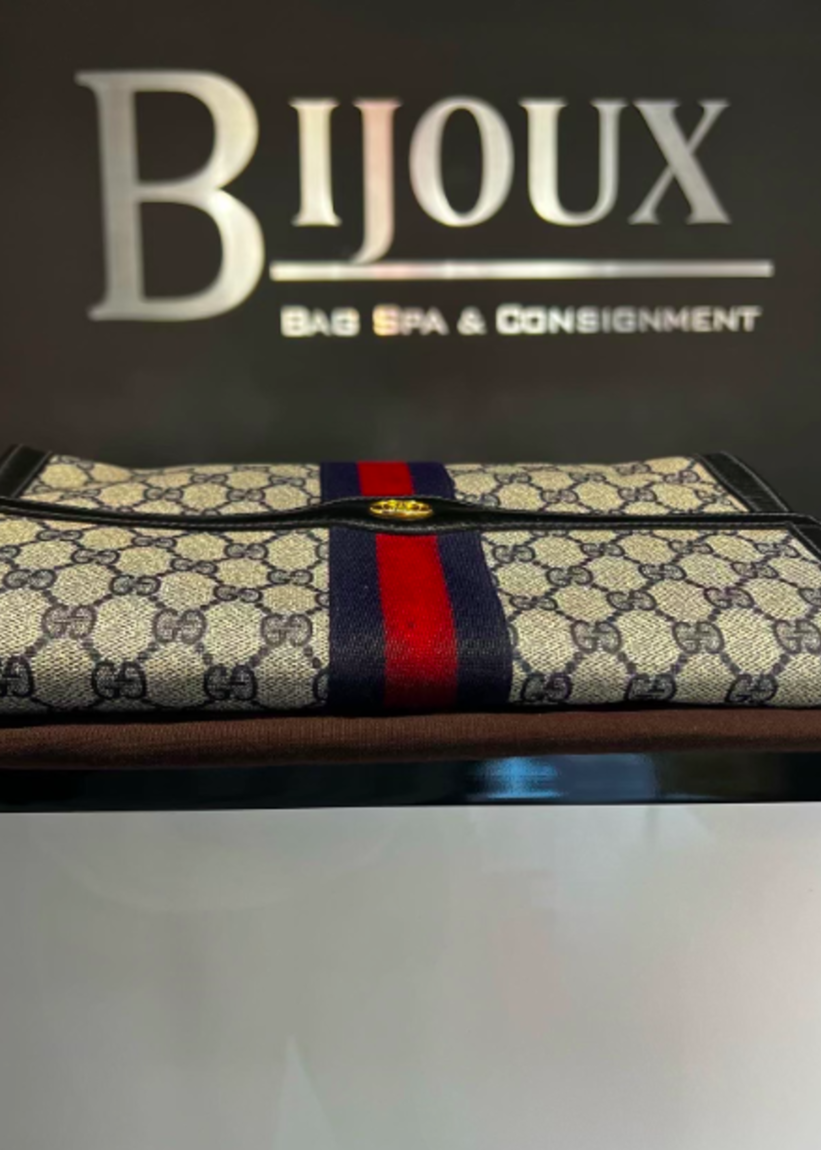 Gucci Gucci Vintage Ophidia Clutch