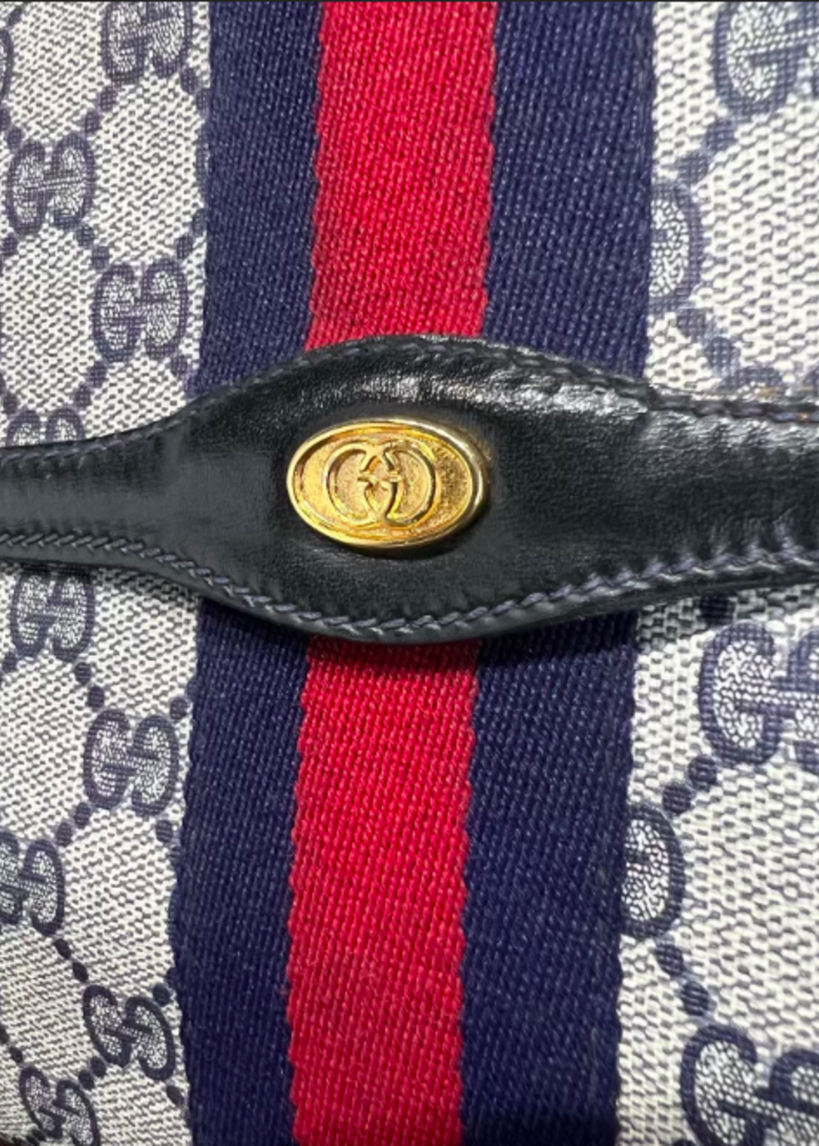 Gucci Gucci Vintage Ophidia Clutch