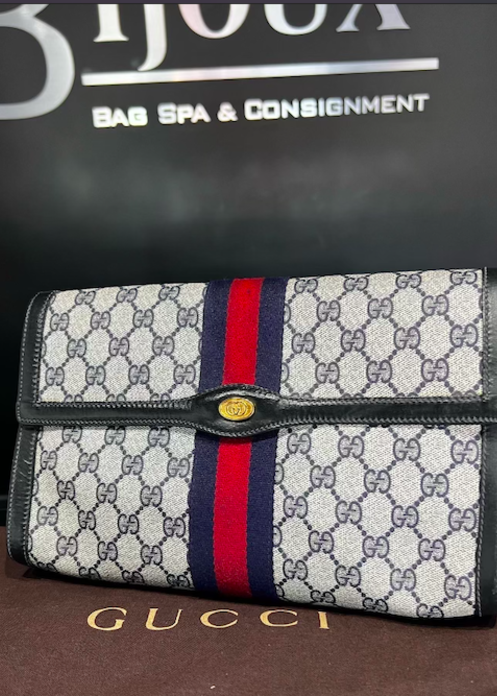 Gucci Gucci Vintage Ophidia Clutch