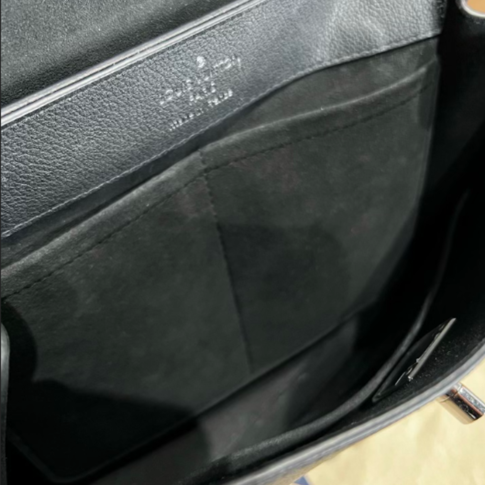 Louis Vuitton SOLD - Louis Vuitton Lock Me Ever MM