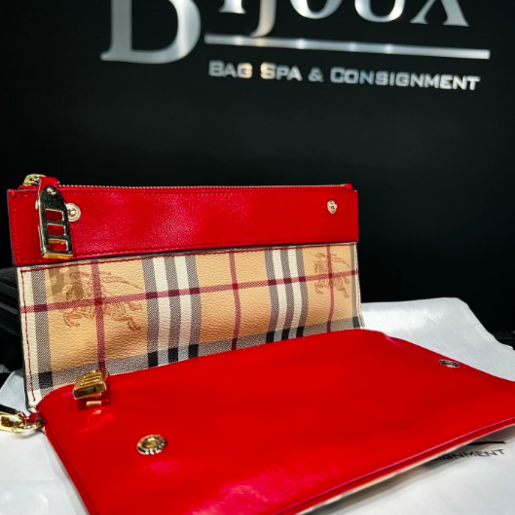 Burberry SOLD - Burberry Adeline Foldover Wristlet