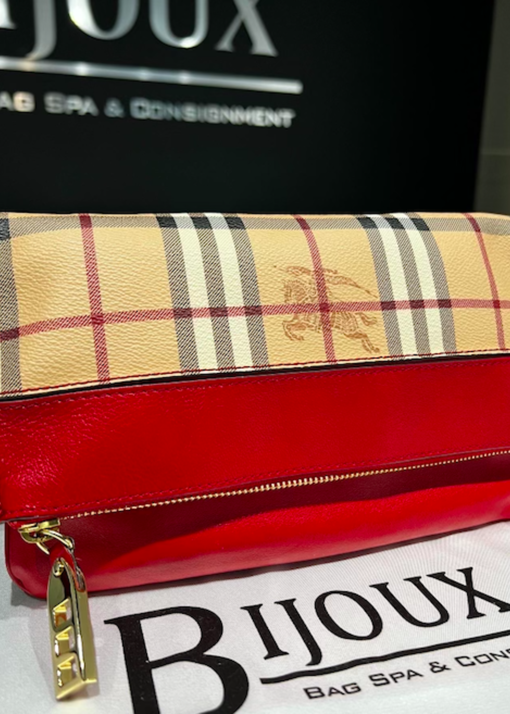 Burberry SOLD - Burberry Adeline Foldover Wristlet