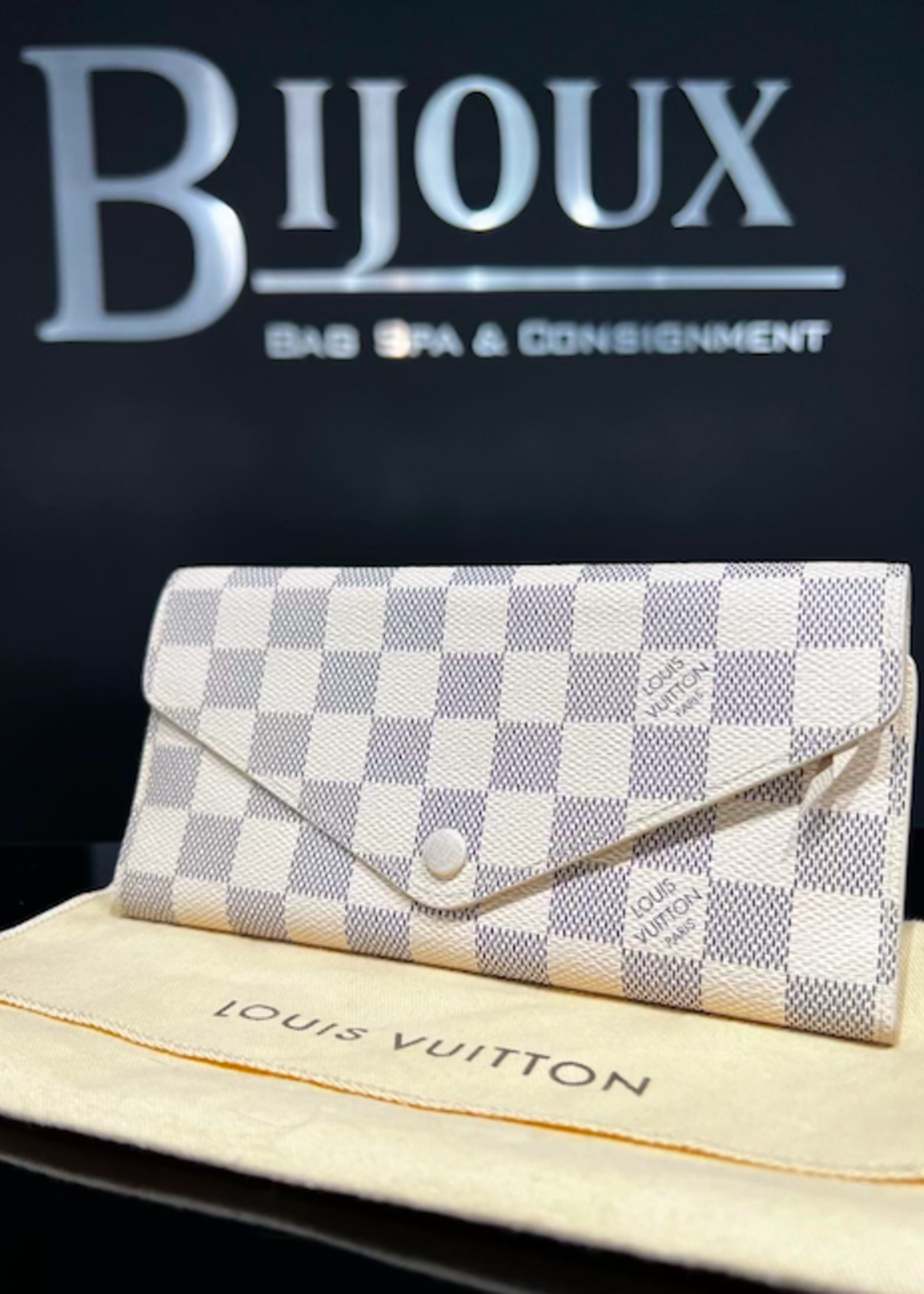 Louis Vuitton SOLD - Louis Vuitton Josephine Wallet