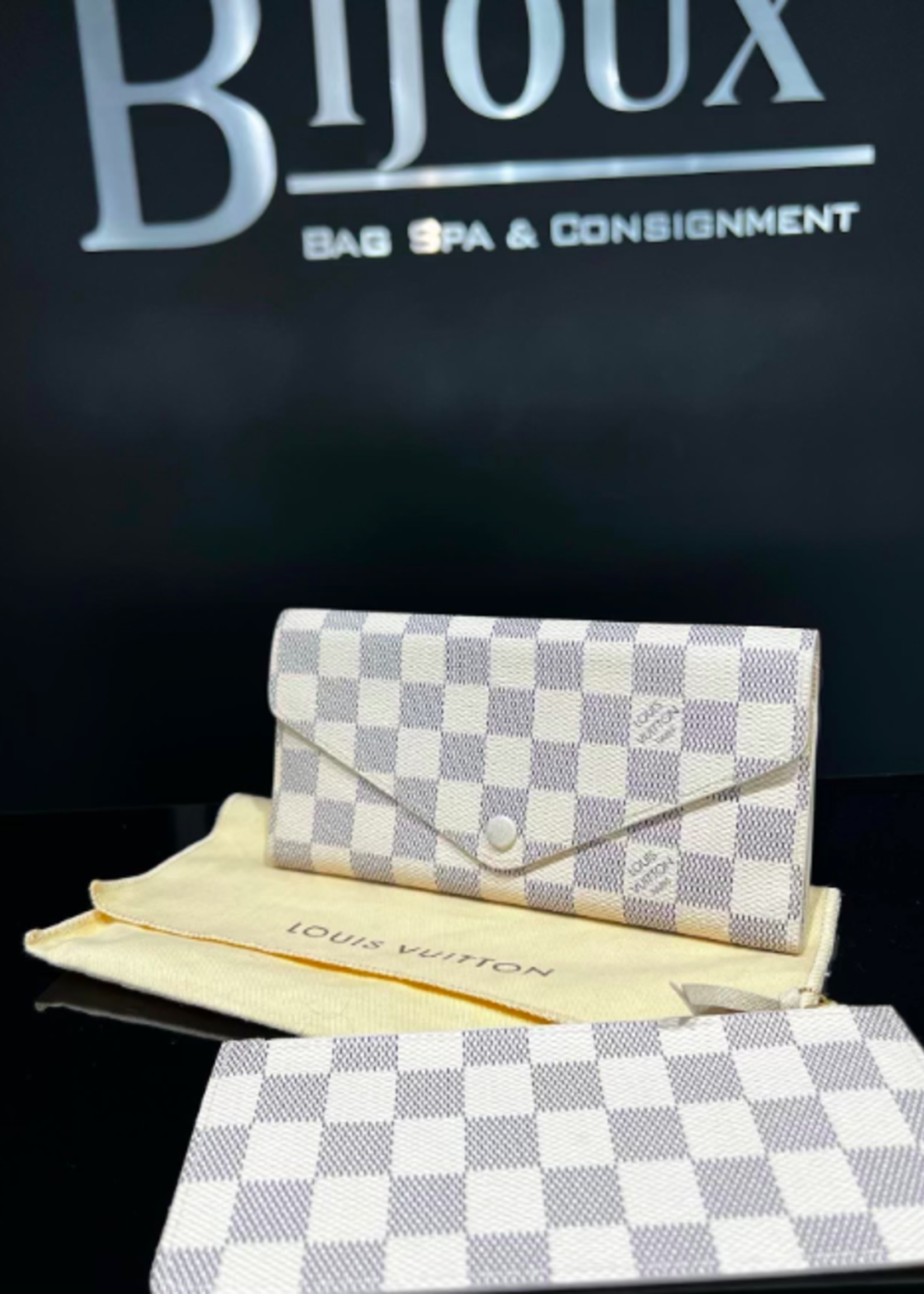 Louis Vuitton SOLD - Louis Vuitton Josephine Wallet