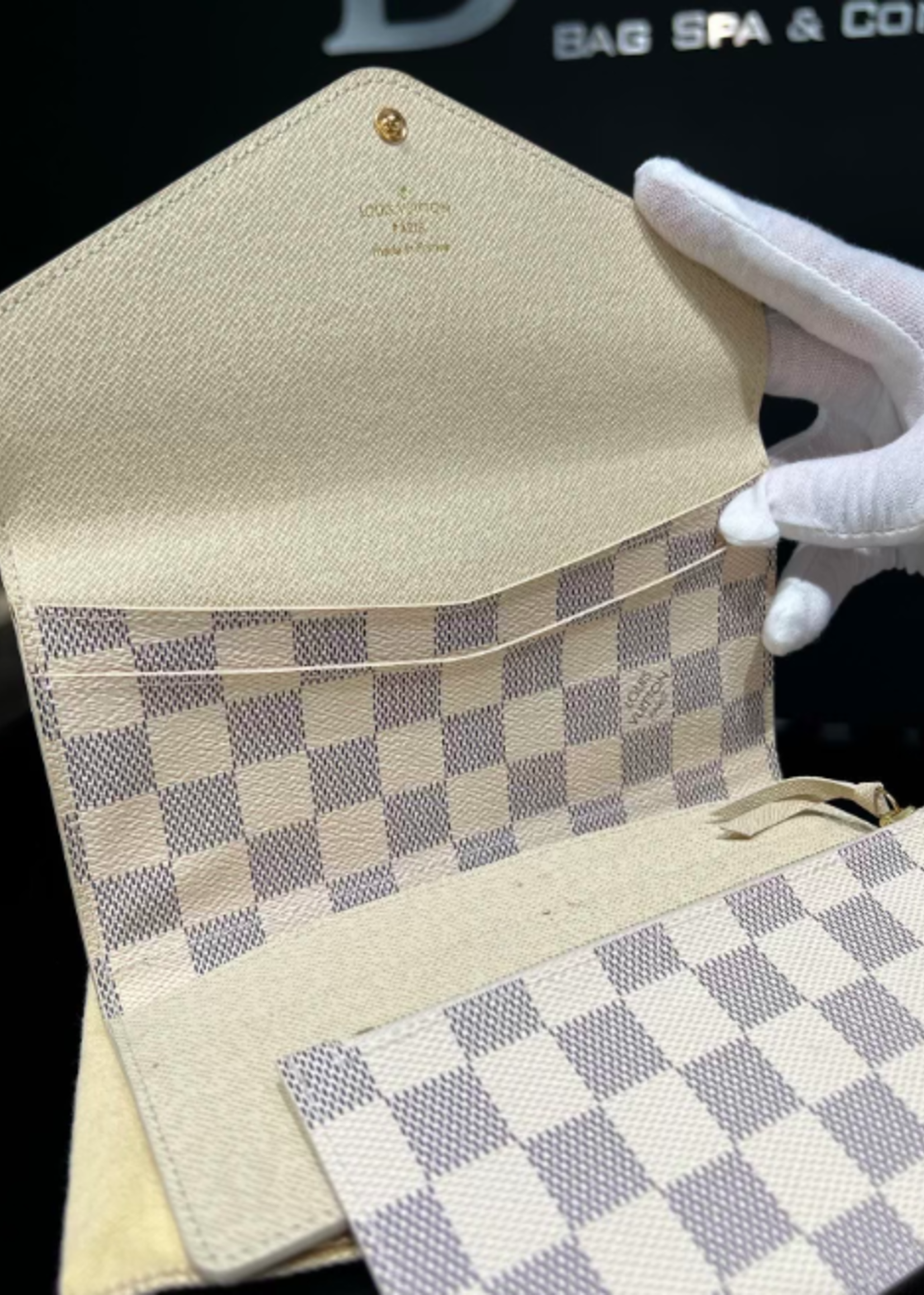 Louis Vuitton SOLD - Louis Vuitton Josephine Wallet