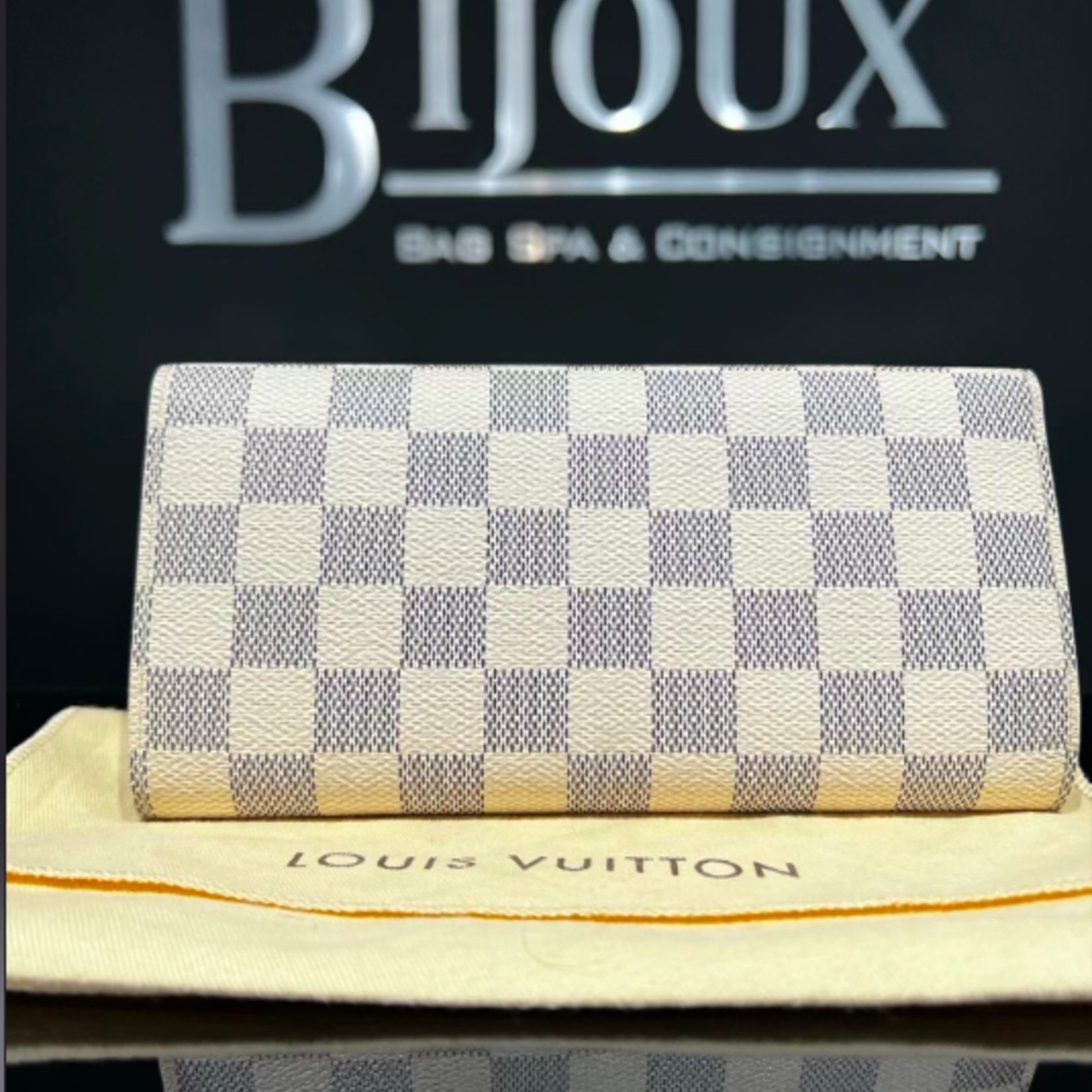 Louis Vuitton SOLD - Louis Vuitton Josephine Wallet