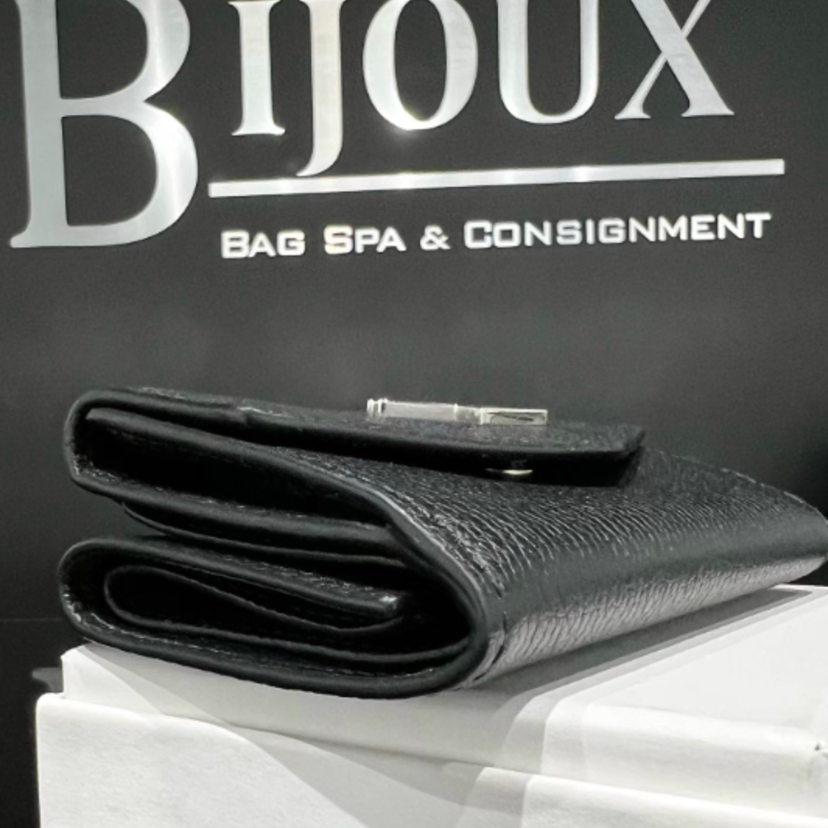 Louis Vuitton SOLD - Louis Vuitton Lock Me Mini Wallet