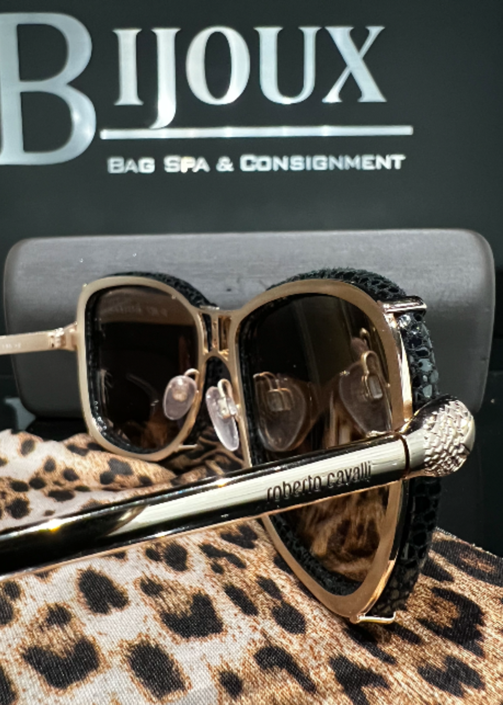 SOLD - ROBERTO CAVALLI MIRFAK 915S SUNGLASSES