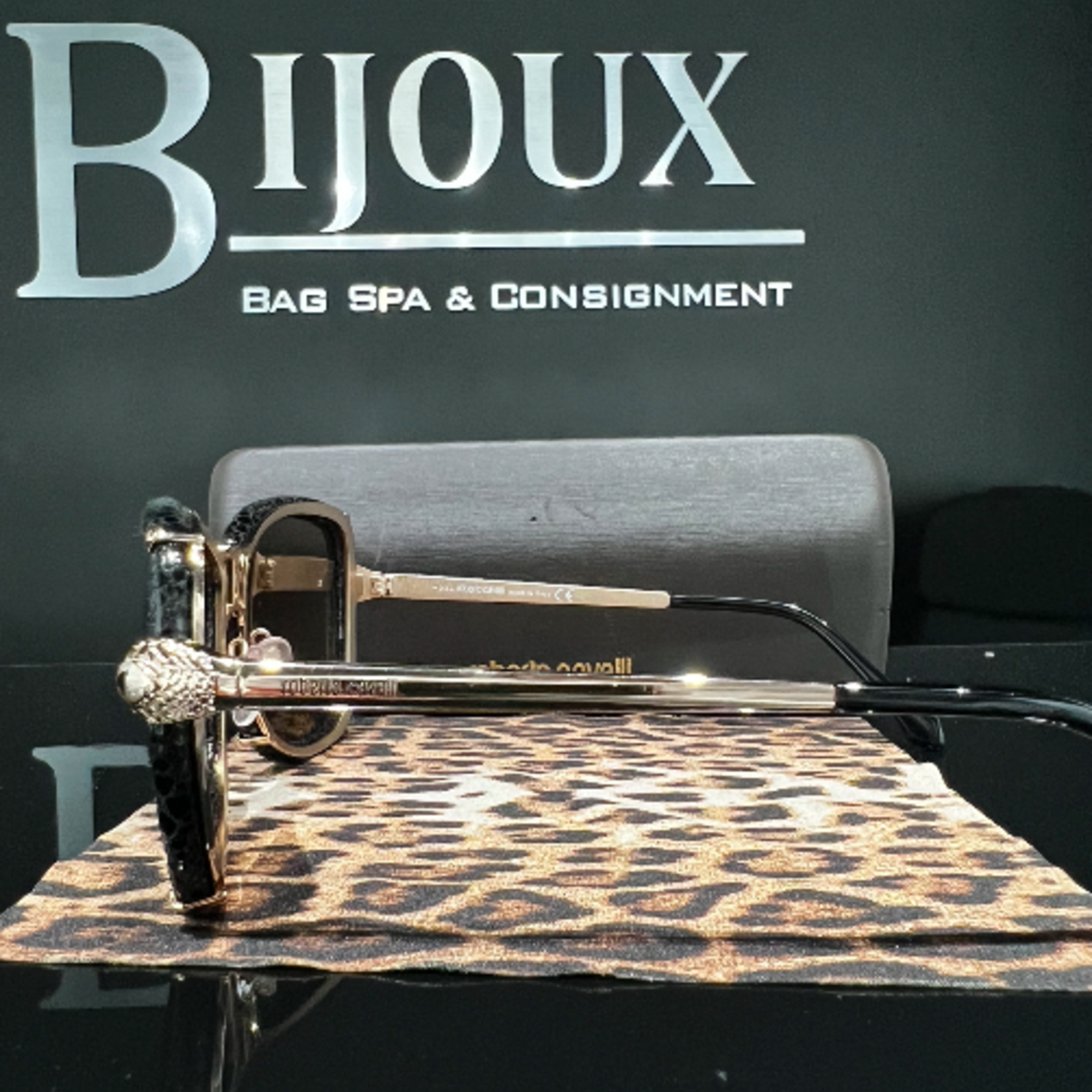 SOLD - ROBERTO CAVALLI MIRFAK 915S SUNGLASSES