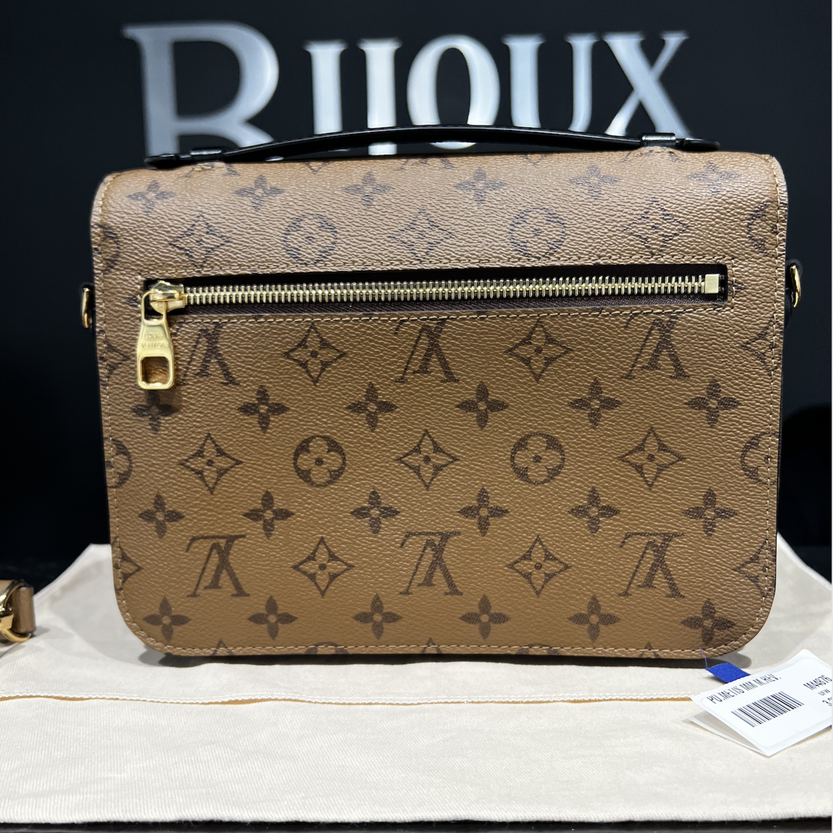 Louis Vuitton SOLD - Louis Vuitton Pochette Metis