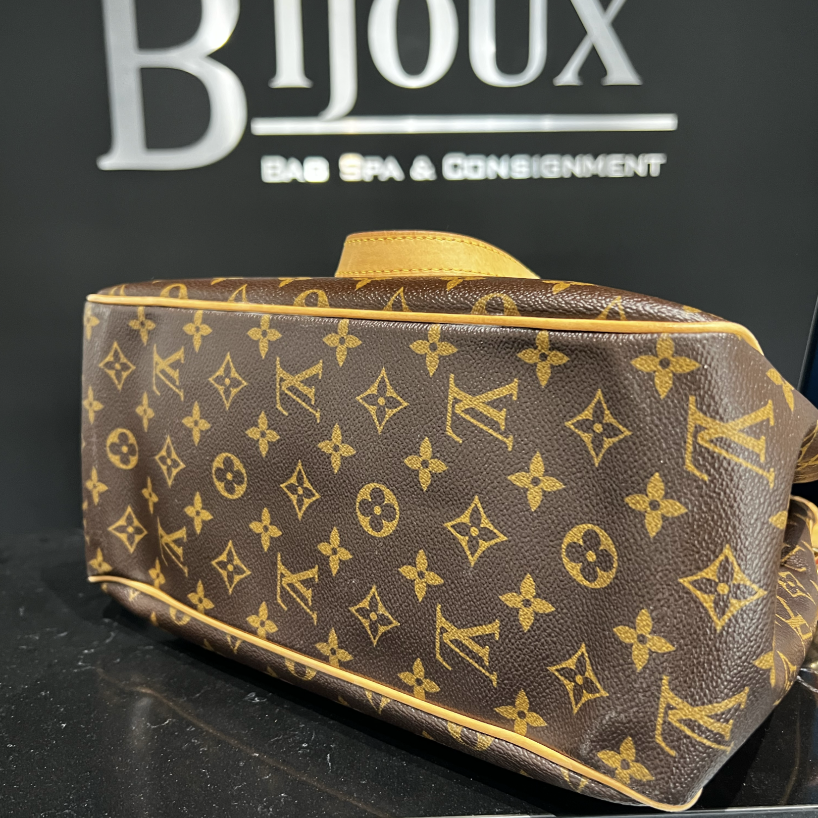 Louis Vuitton SOLD - Louis Vuitton Batignolles