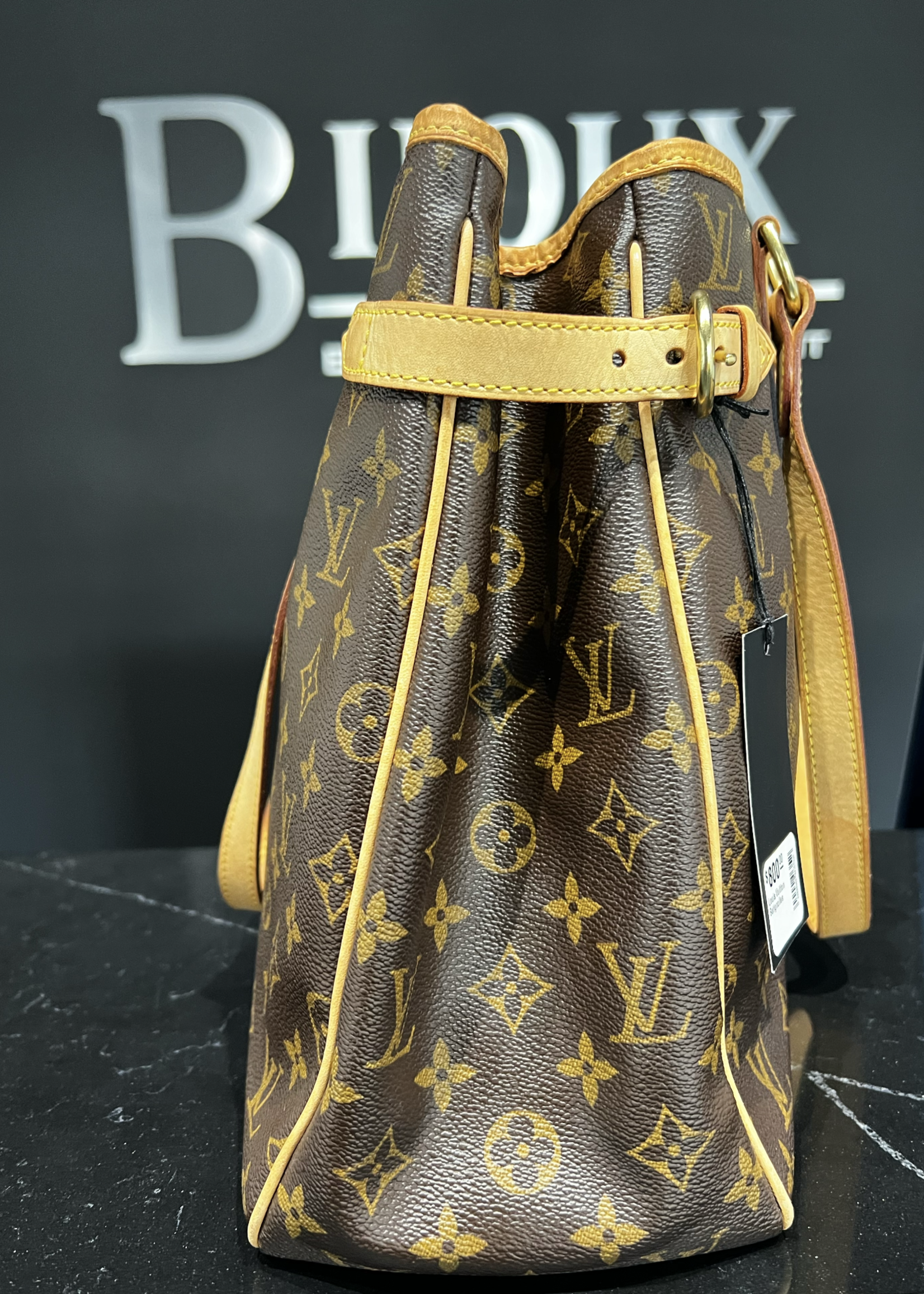 Louis Vuitton Batignolles - Bijoux Bag Spa & Consignment