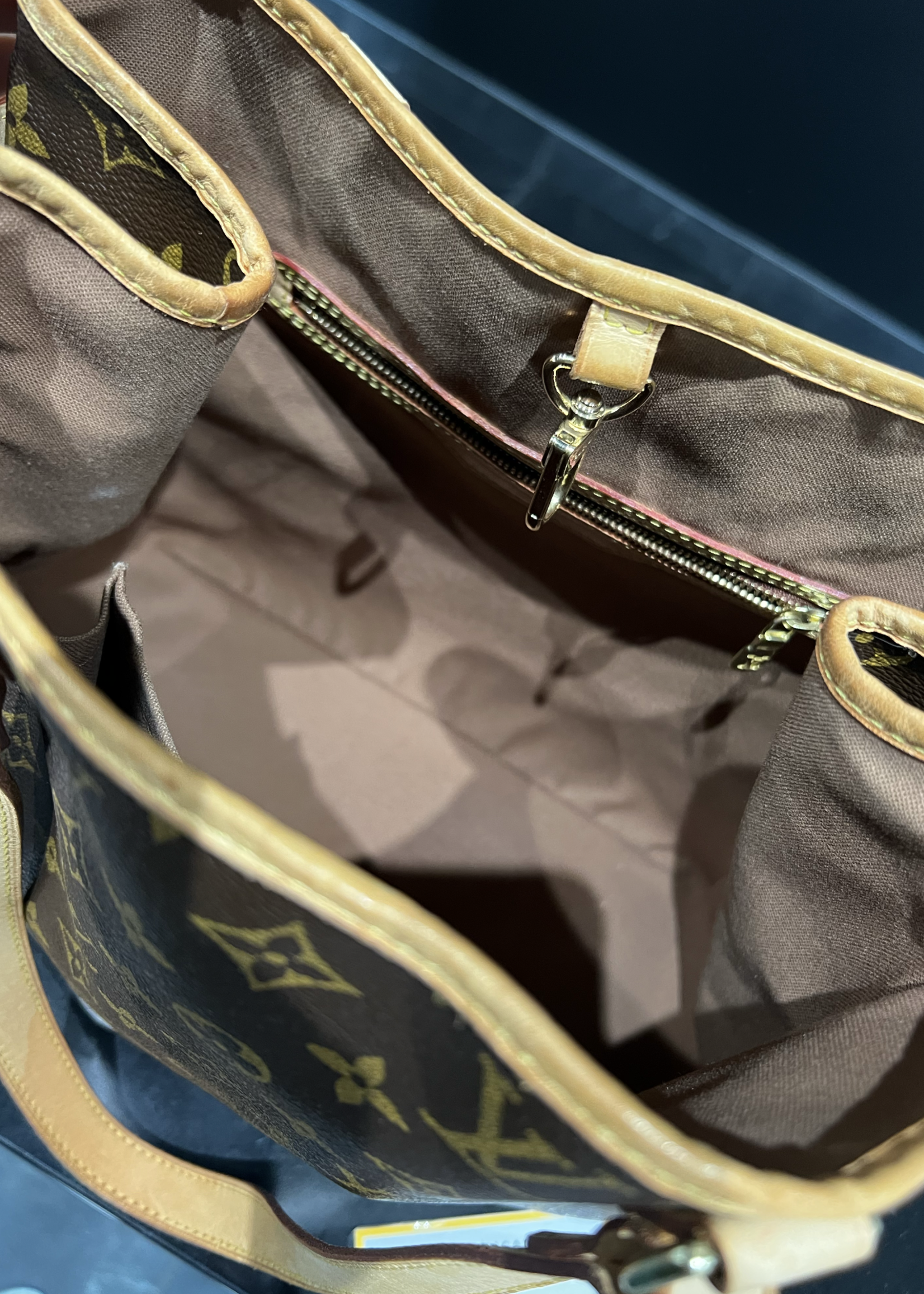 Louis Vuitton SOLD - Louis Vuitton Batignolles