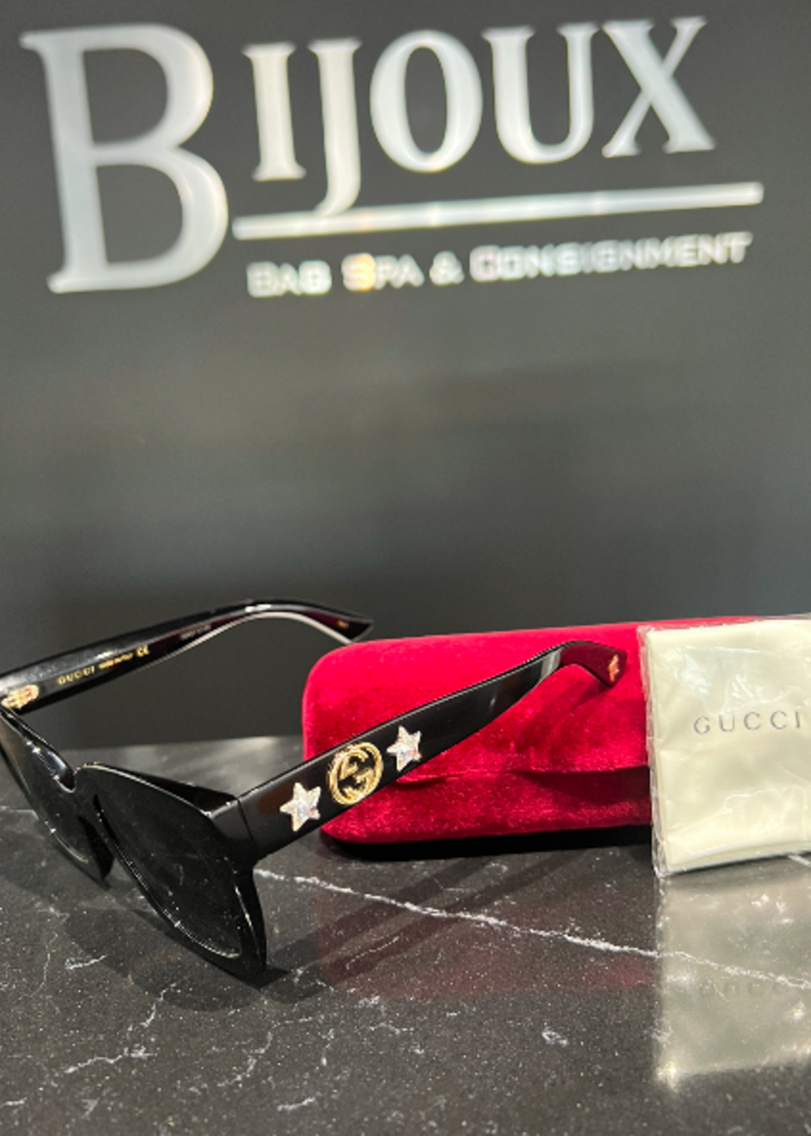 Gucci SOLD - Gucci Star Sunglasses GG0208S