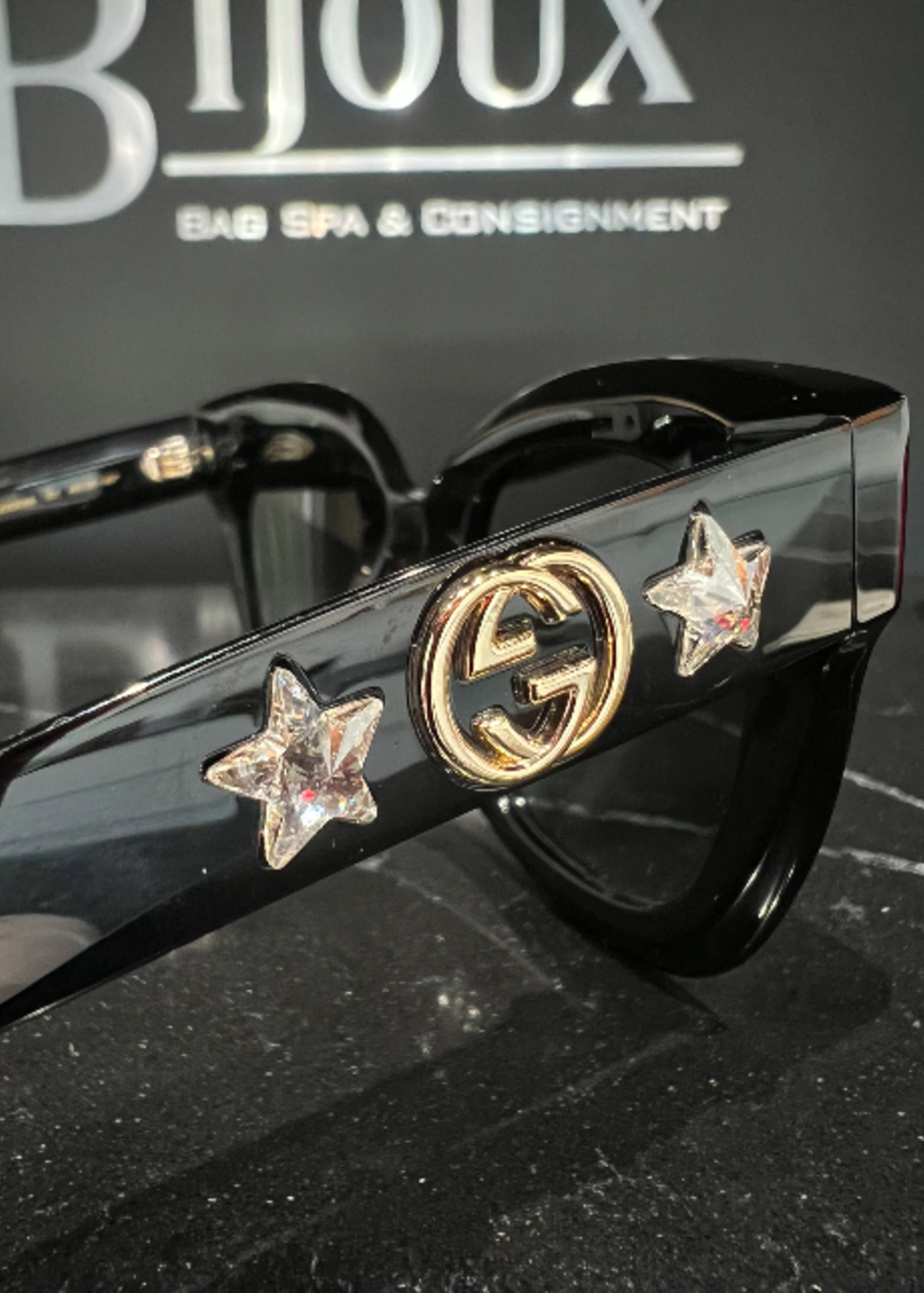 Gucci SOLD - Gucci Star Sunglasses GG0208S