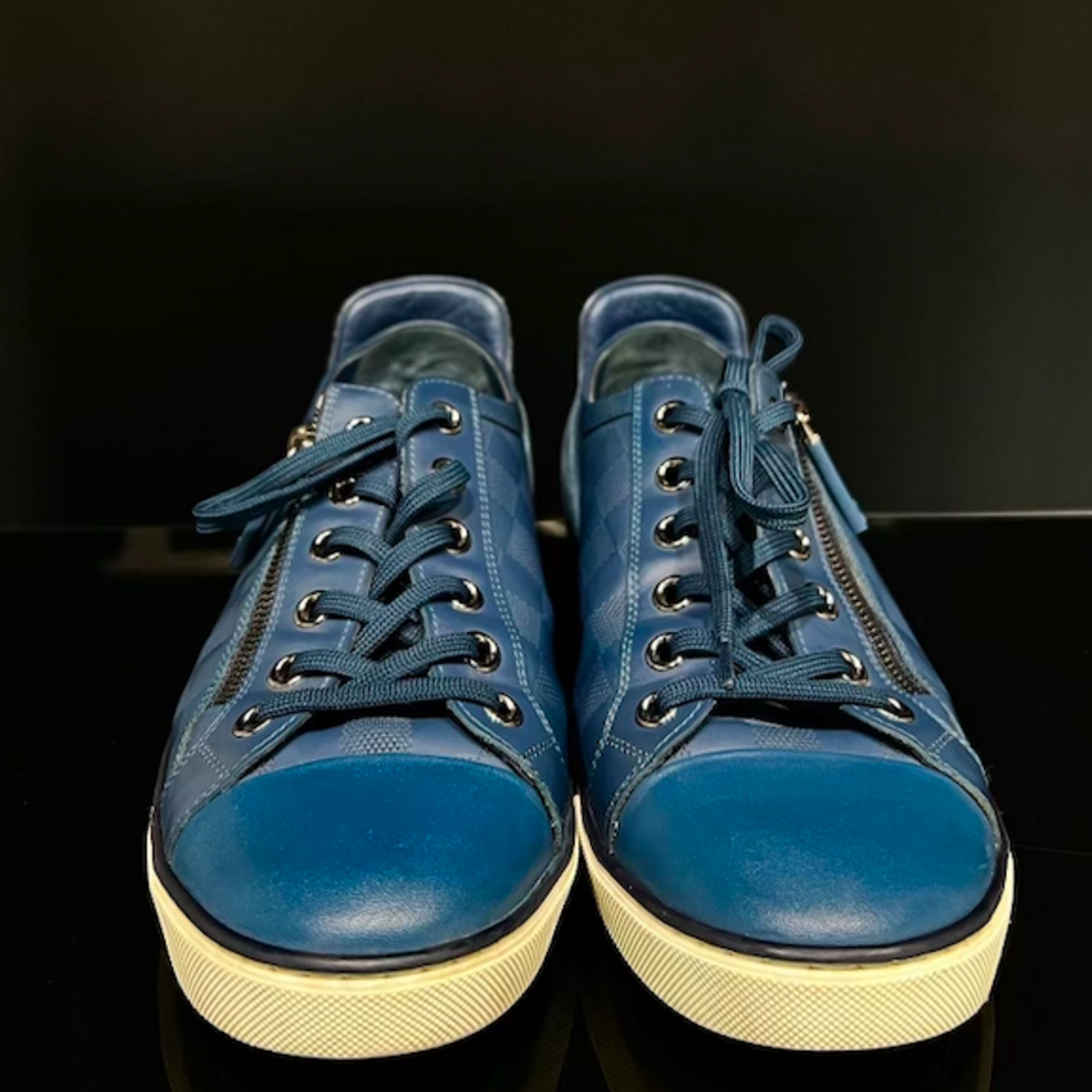 Louis Vuitton SOLD - Louis Vuitton Mens Challenge Zip Sneaker- EU 8/ US 9