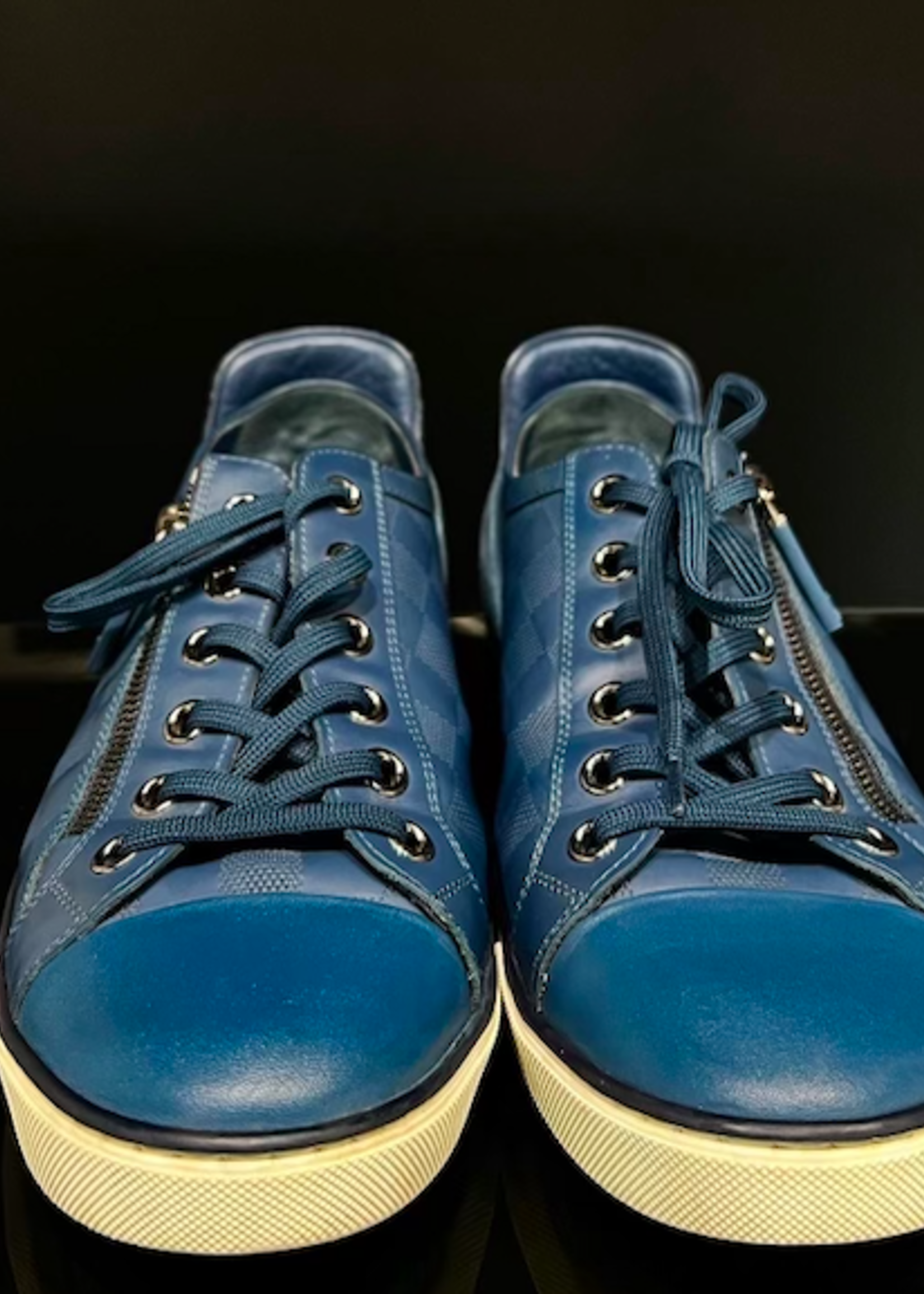 Louis Vuitton SOLD - Louis Vuitton Mens Challenge Zip Sneaker- EU 8/ US 9