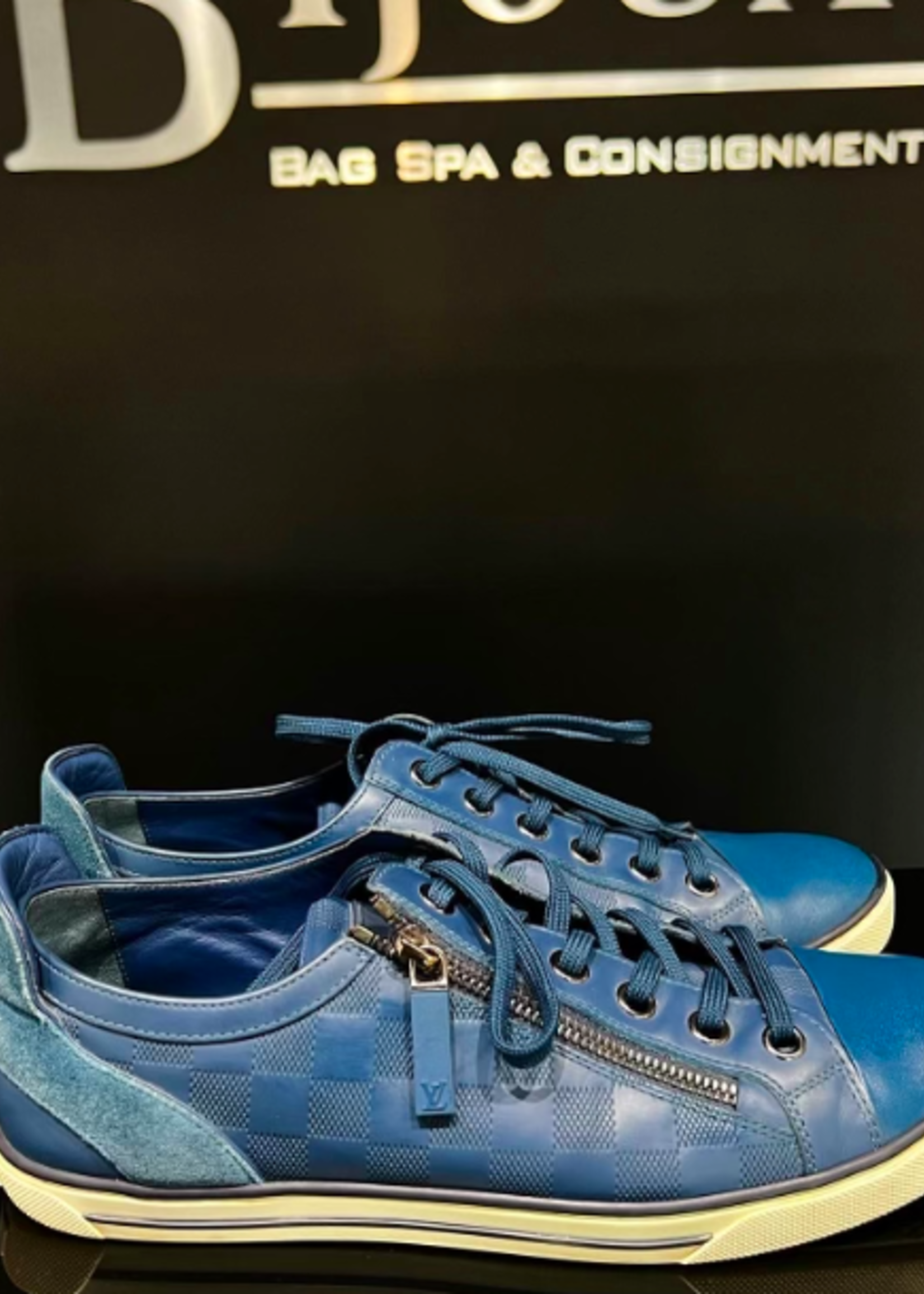 Louis Vuitton SOLD - Louis Vuitton Mens Challenge Zip Sneaker- EU 8/ US 9