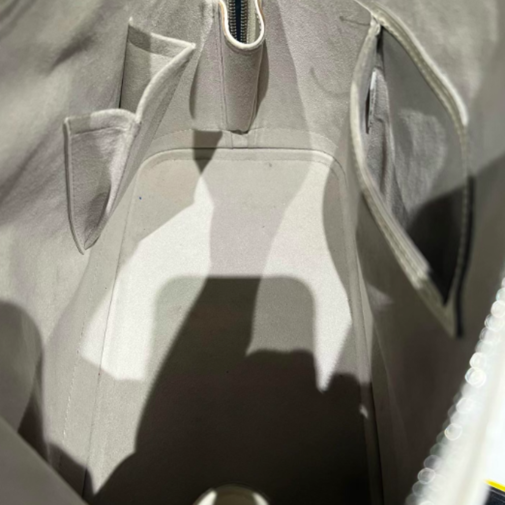 Louis Vuitton SOLD - LOUIS VUITTON ALMA PM EPI LEATHER WHITE